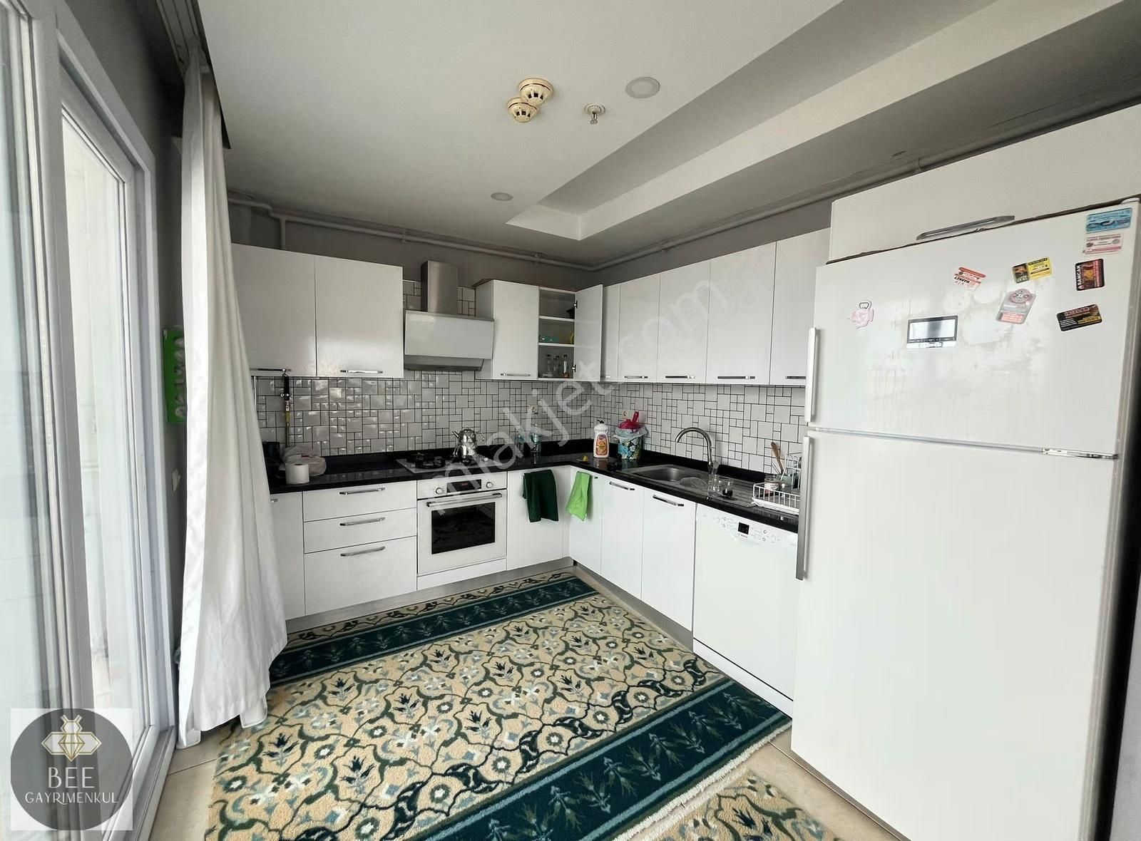 Bee'den Eşsiz Dağ Ve Deniz Manzaralı Konsept Daire - Görsel 9