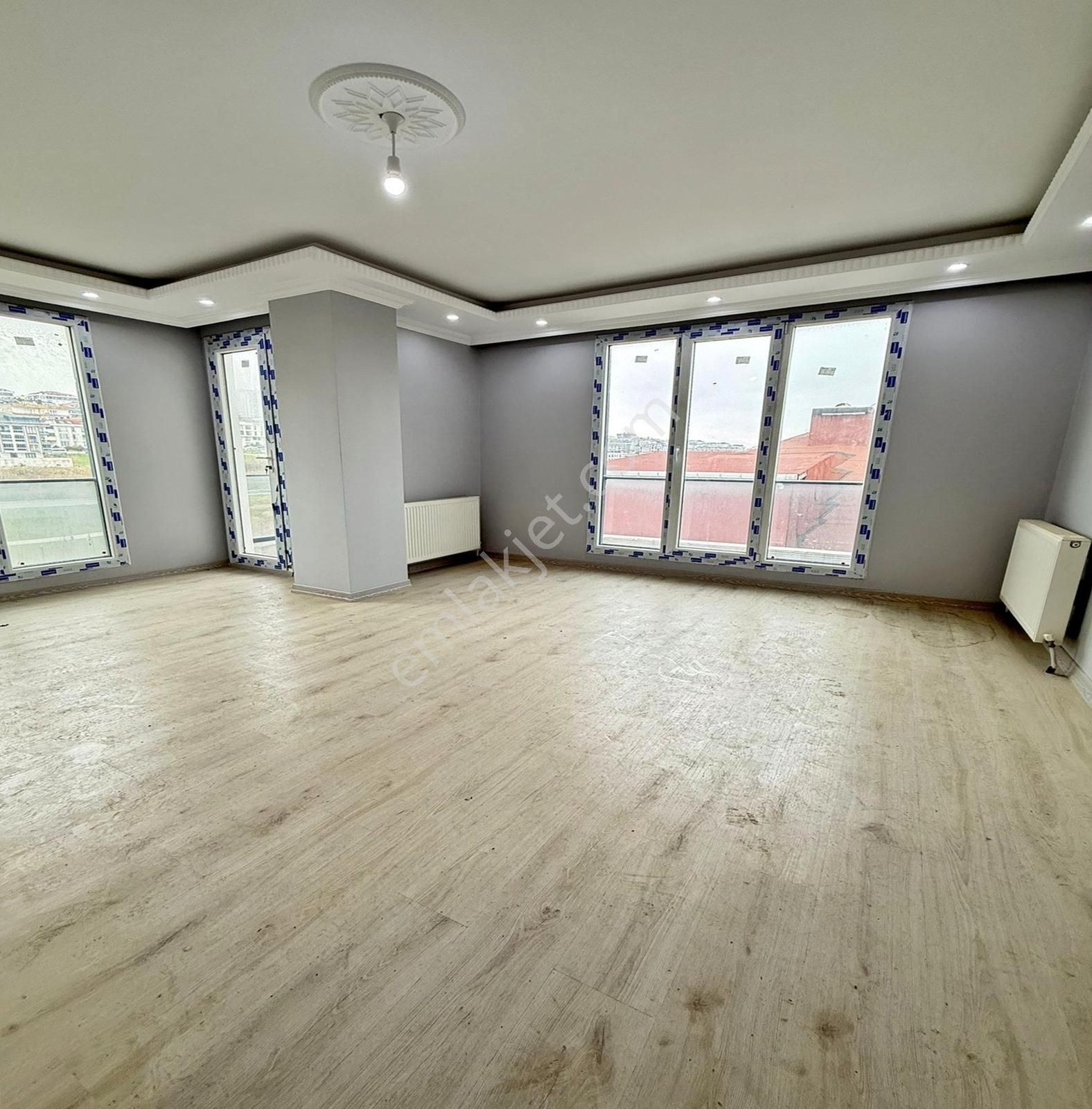 Sıfır İnşaatımız'da Beylikdüzü Yaşam Vadi Manzaralı 3+2 Dubleks - Görsel 22