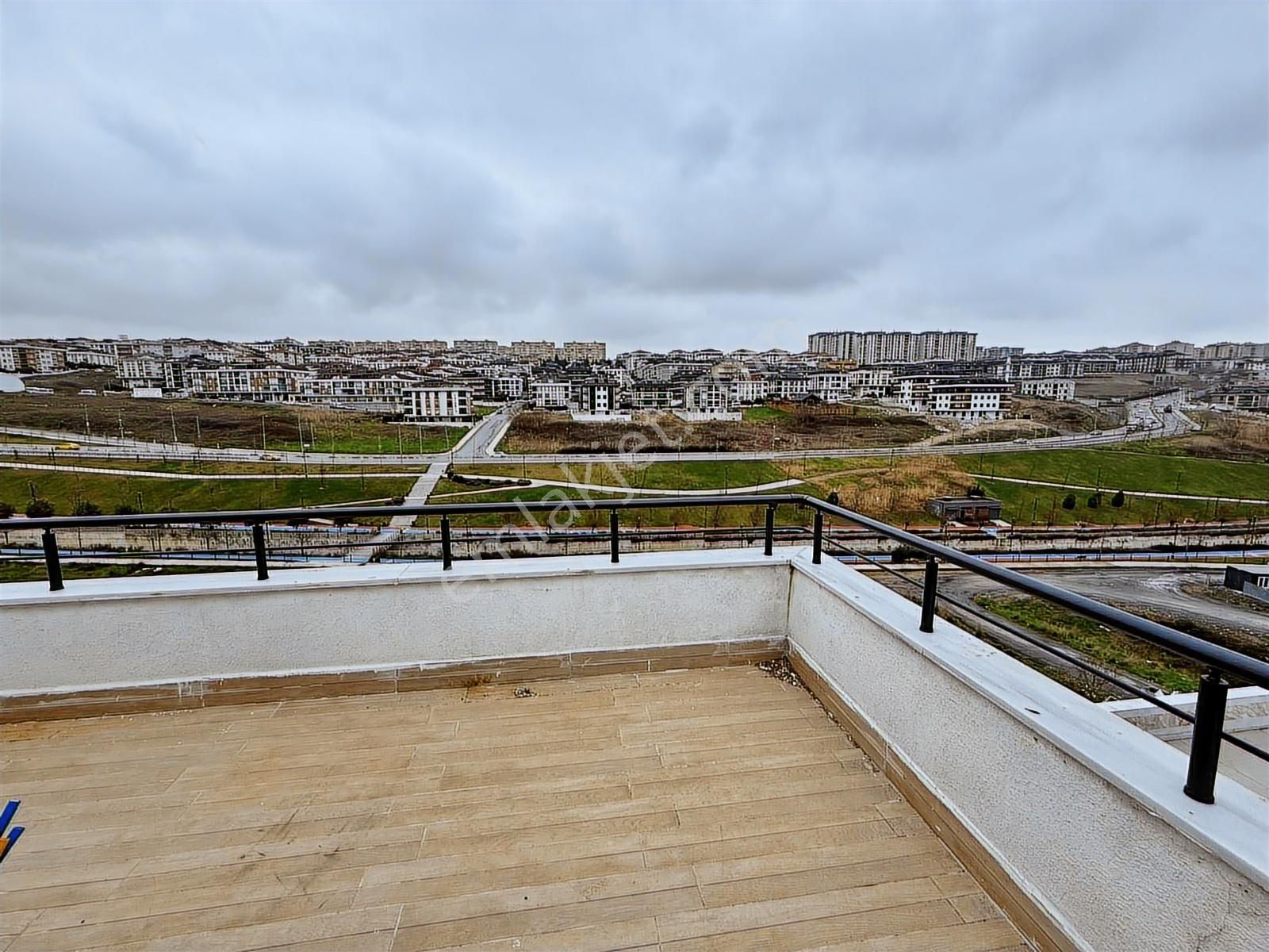 Sıfır İnşaatımız'da Beylikdüzü Yaşam Vadi Manzaralı 3+2 Dubleks - Görsel 35