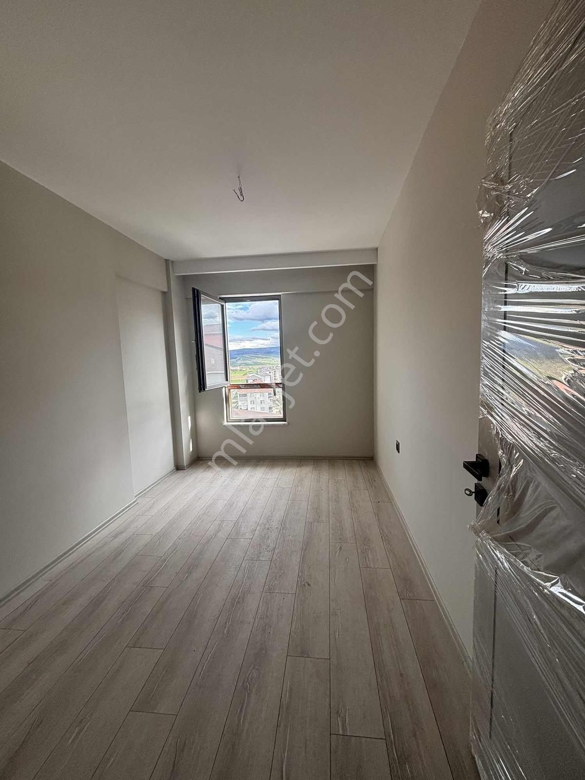 Alanyurt Xyz Lotus 18'de Satılık 3+1 Fırsat Daire - Görsel 15