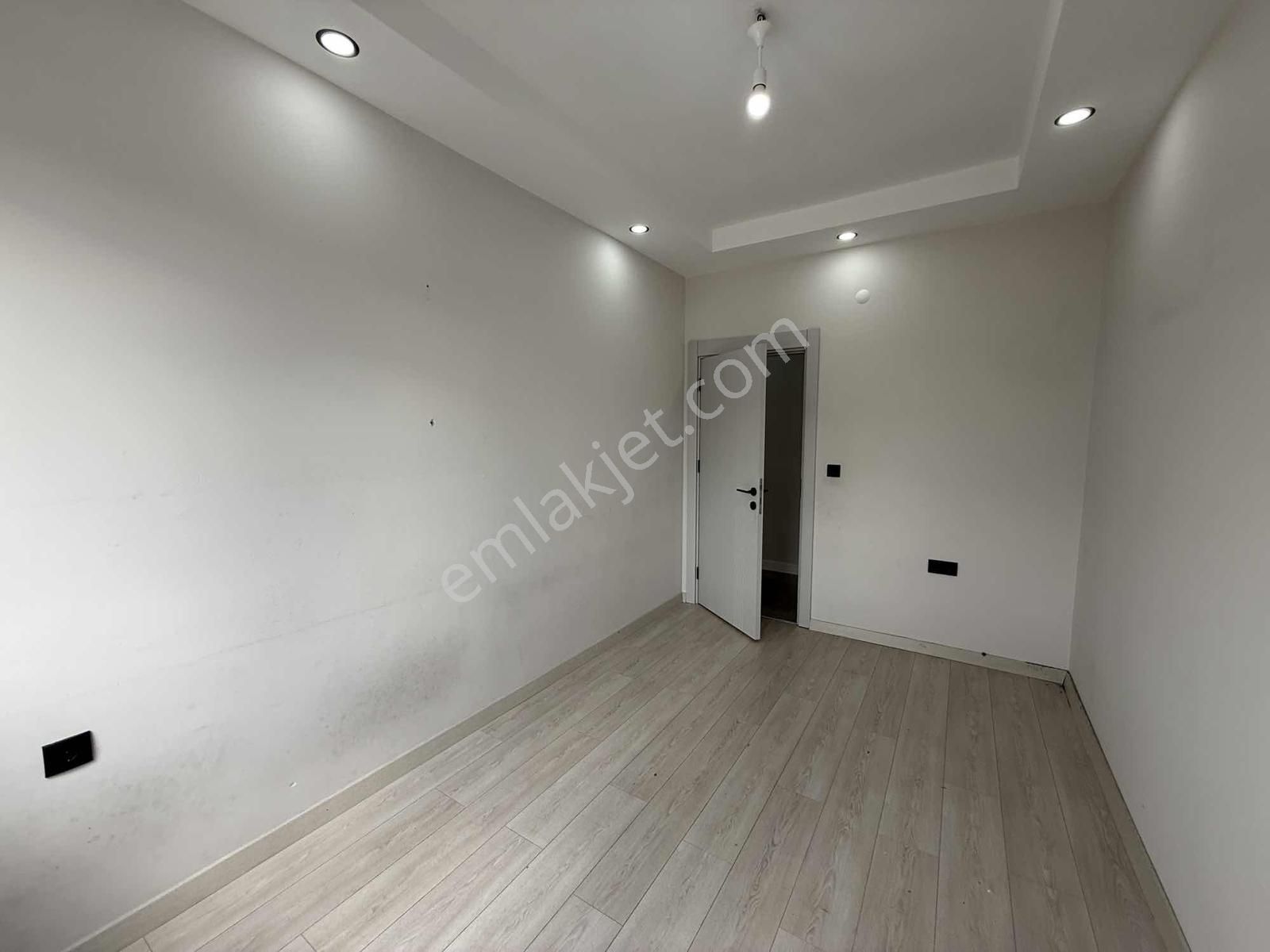 Yeşilbayır Mah. Havuzlu Site İçerisinde Satılık Lüks Daire - Görsel 21