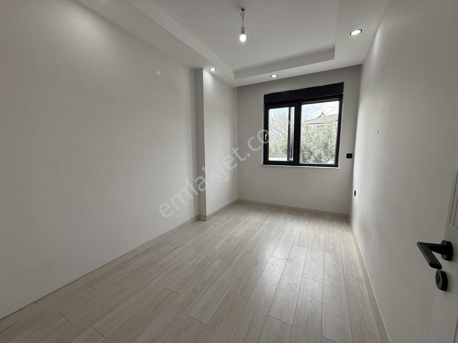 Yeşilbayır Mah. Havuzlu Site İçerisinde Satılık Lüks Daire - Görsel 20