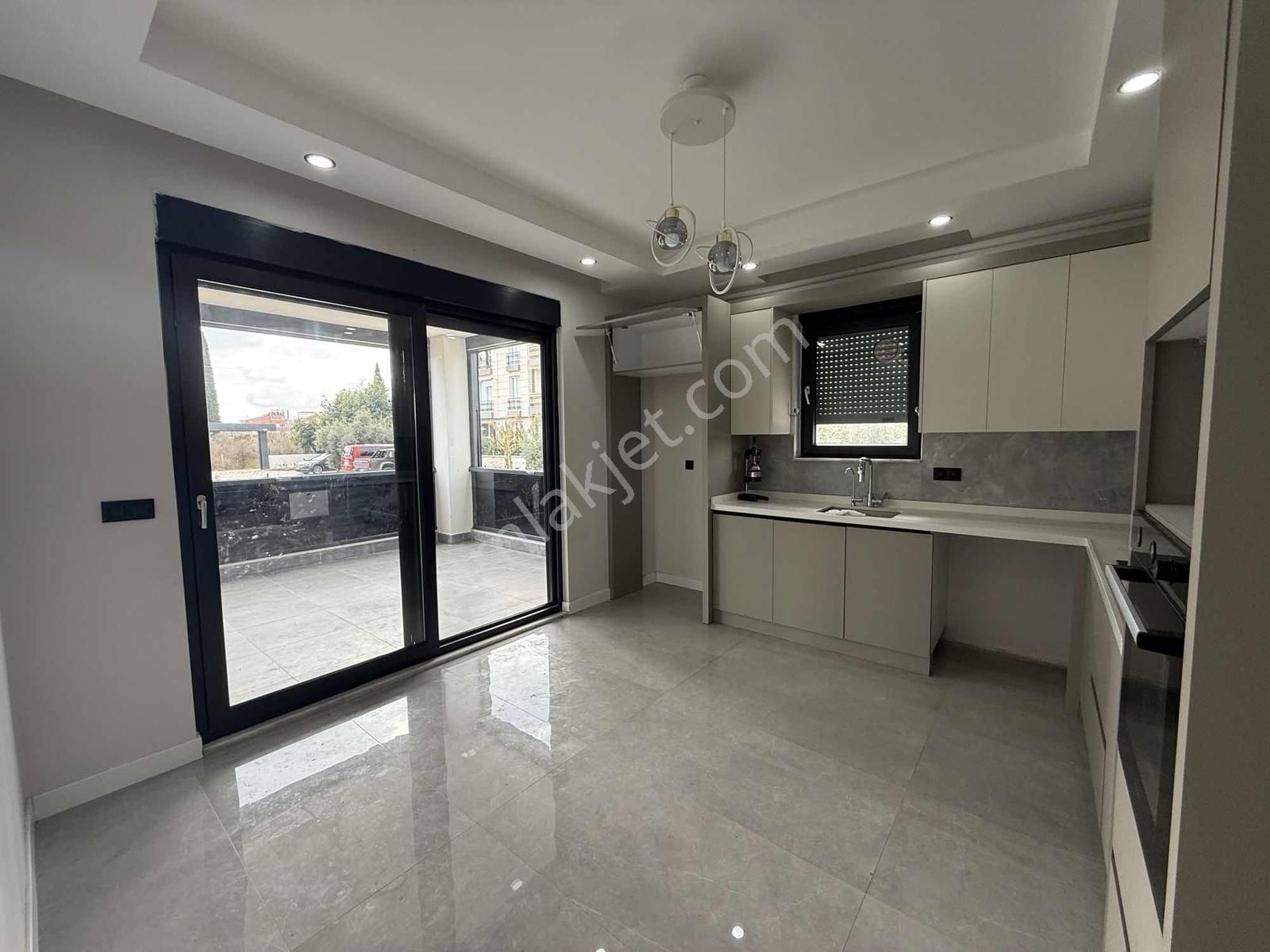 Yeşilbayır Mah. Havuzlu Site İçerisinde Satılık Lüks Daire - Görsel 23