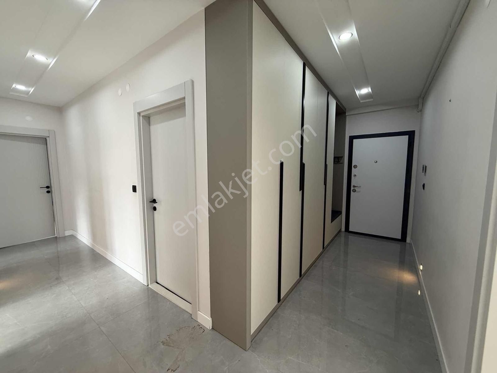 Yeşilbayır Mah. Havuzlu Site İçerisinde Satılık Lüks Daire - Görsel 15