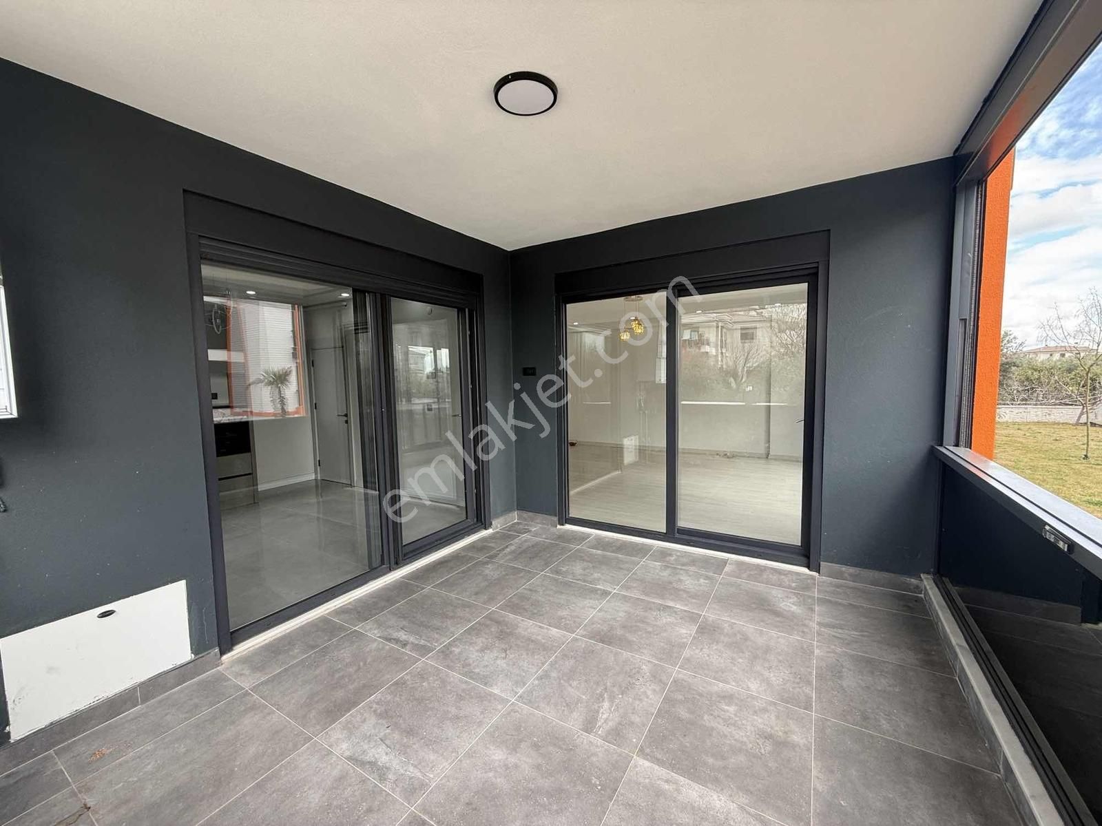 Yeşilbayır Mah. Havuzlu Site İçerisinde Satılık Lüks Daire - Görsel 18