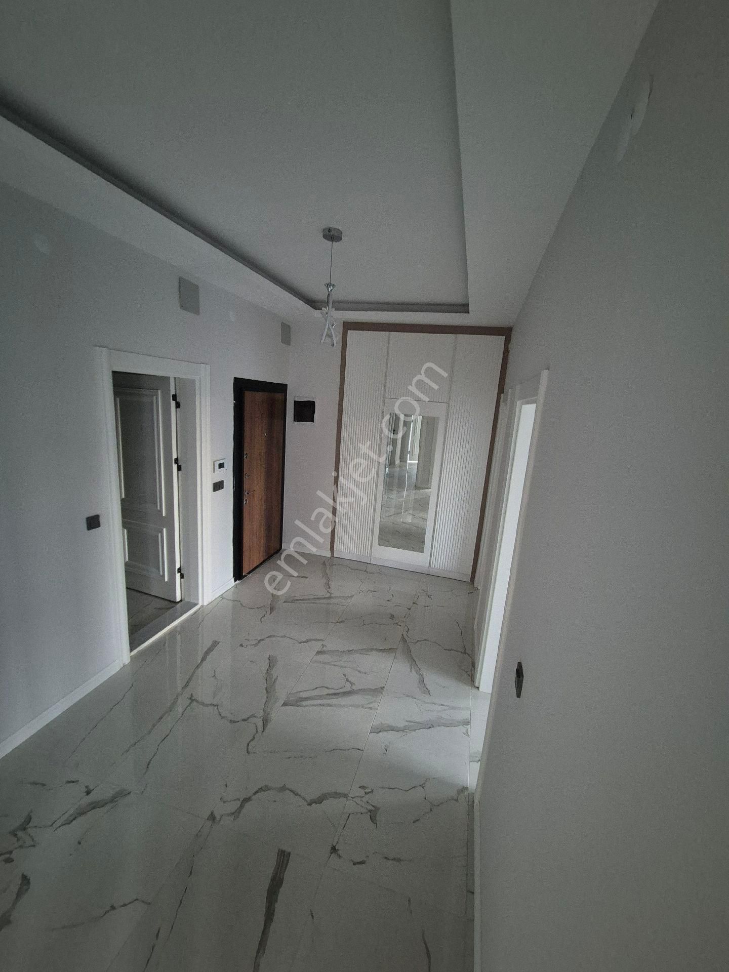 Gazi Mahallesinde Ultra Lüks 3+1 Kiralık Daire - Görsel 29