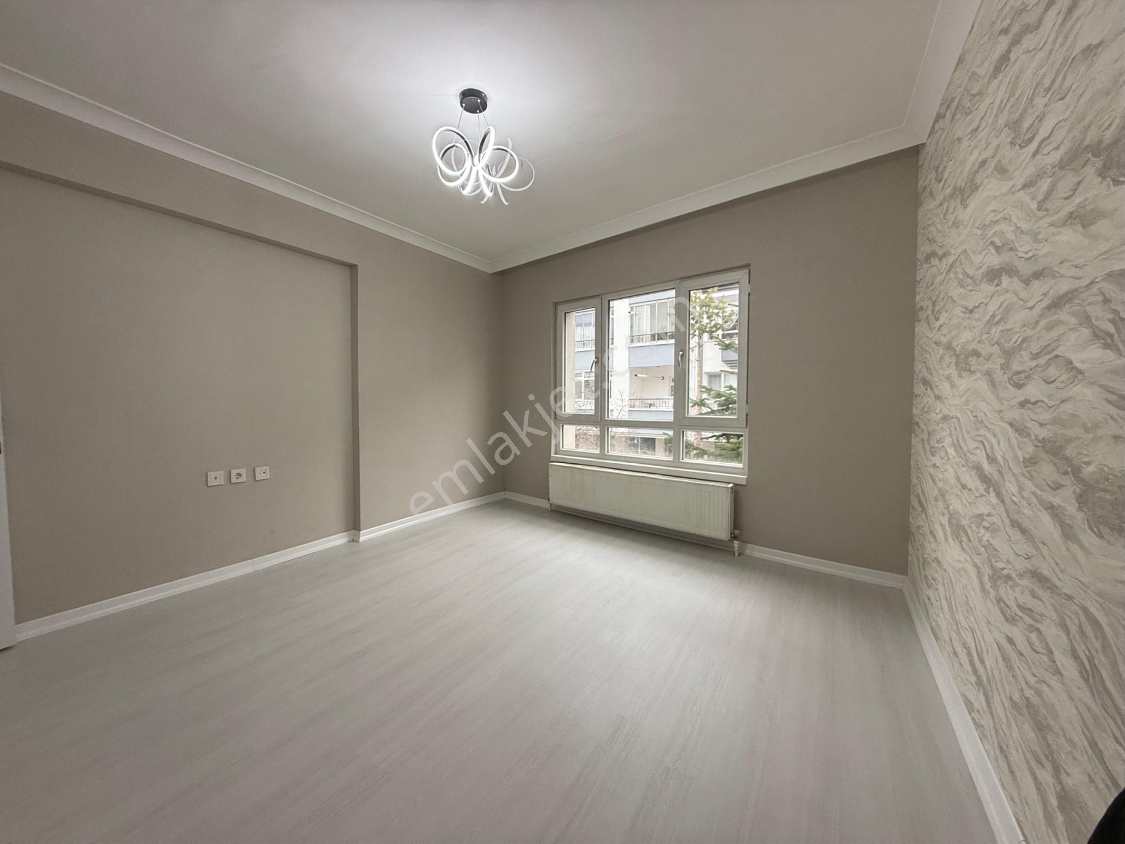 (3287) Hacıkadında 1.orta Kat Ön Cephe 3+1 Full Yapılı Fırsat Dairesi