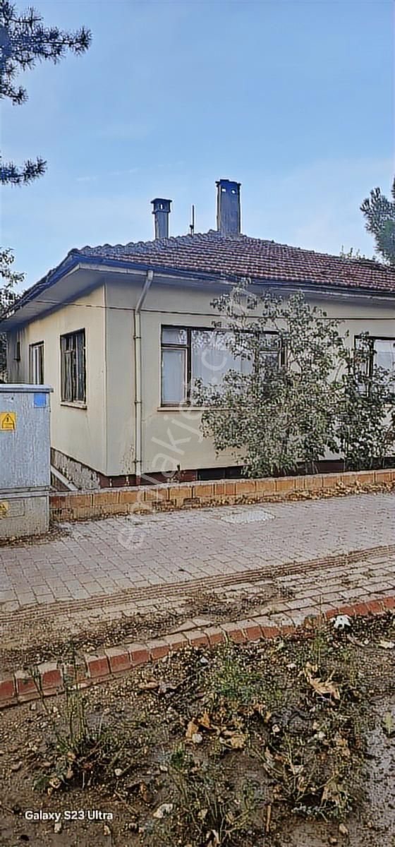 303m Bursa Caddesine Cepheli Müstakil Beton Harma Ev - Görsel 16