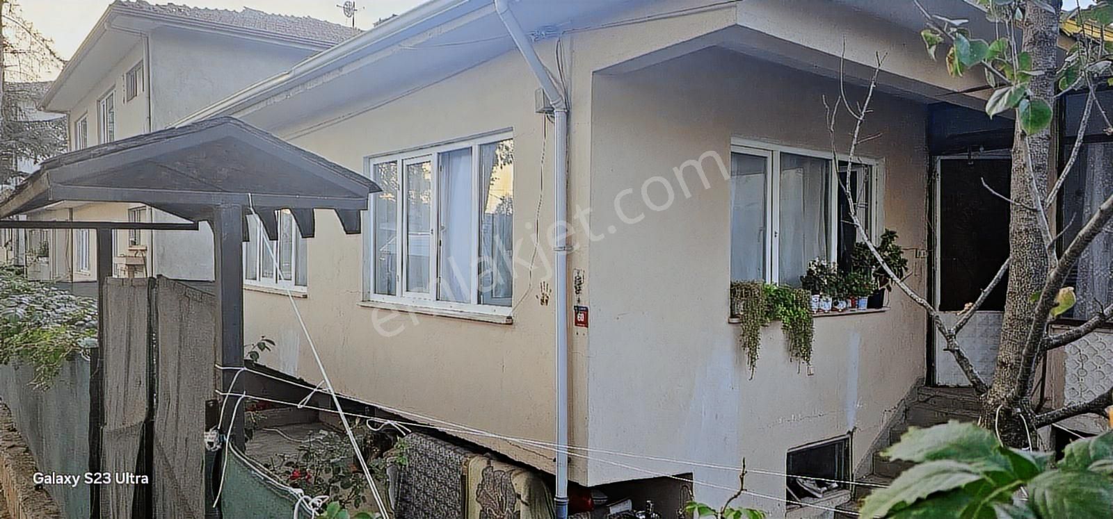 303m Bursa Caddesine Cepheli Müstakil Beton Harma Ev - Görsel 13