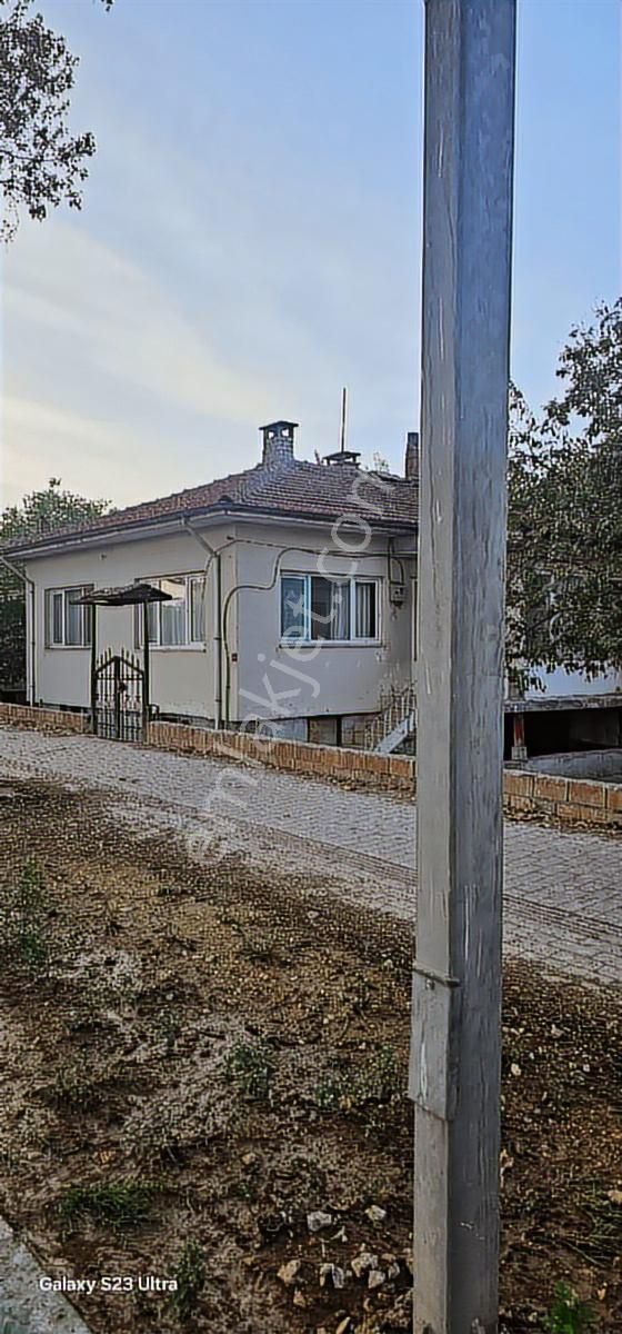 303m Bursa Caddesine Cepheli Müstakil Beton Harma Ev - Görsel 4