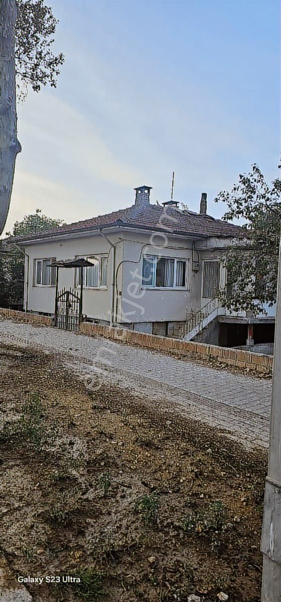 303m Bursa Caddesine Cepheli Müstakil Beton Harma Ev - Görsel 8