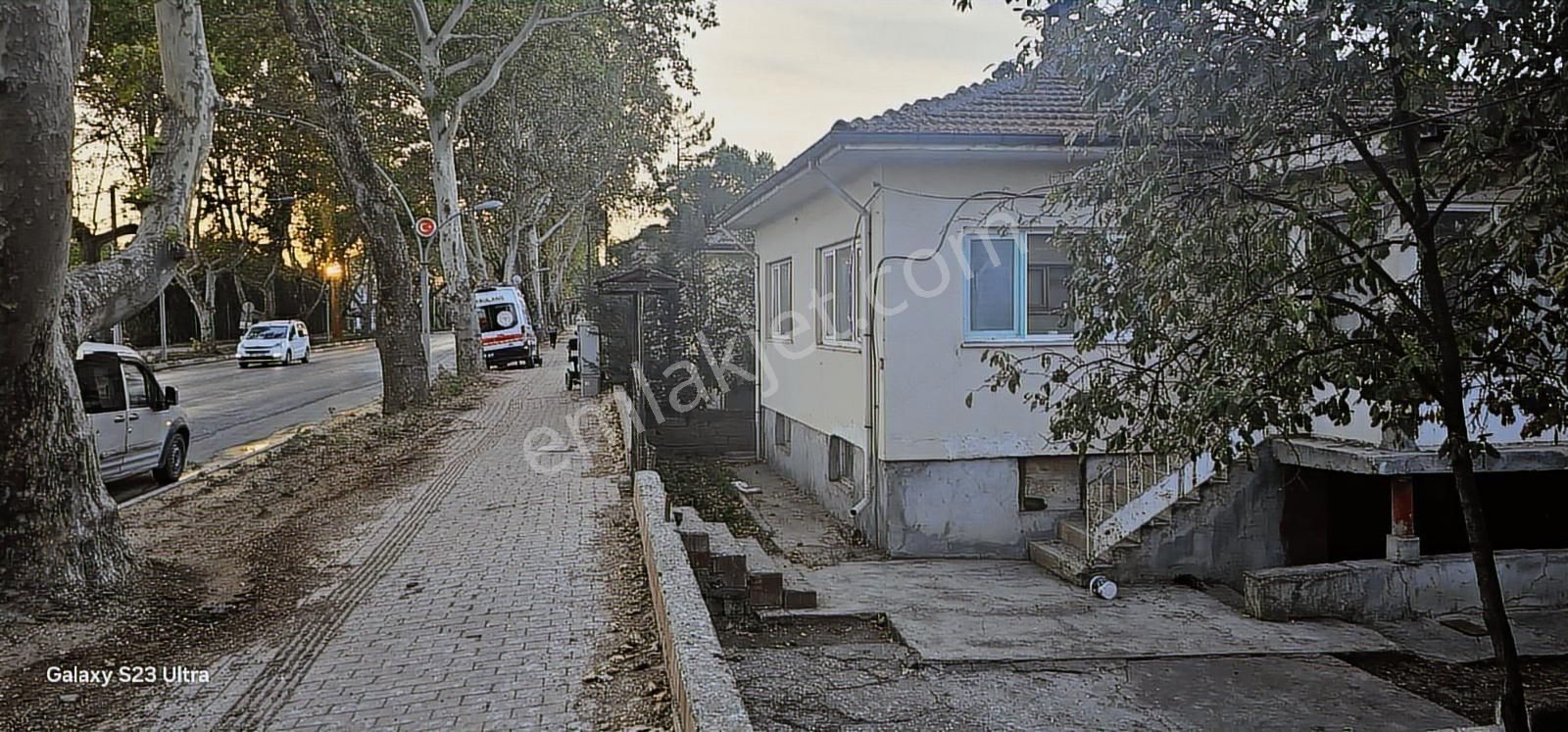 303m Bursa Caddesine Cepheli Müstakil Beton Harma Ev - Görsel 11