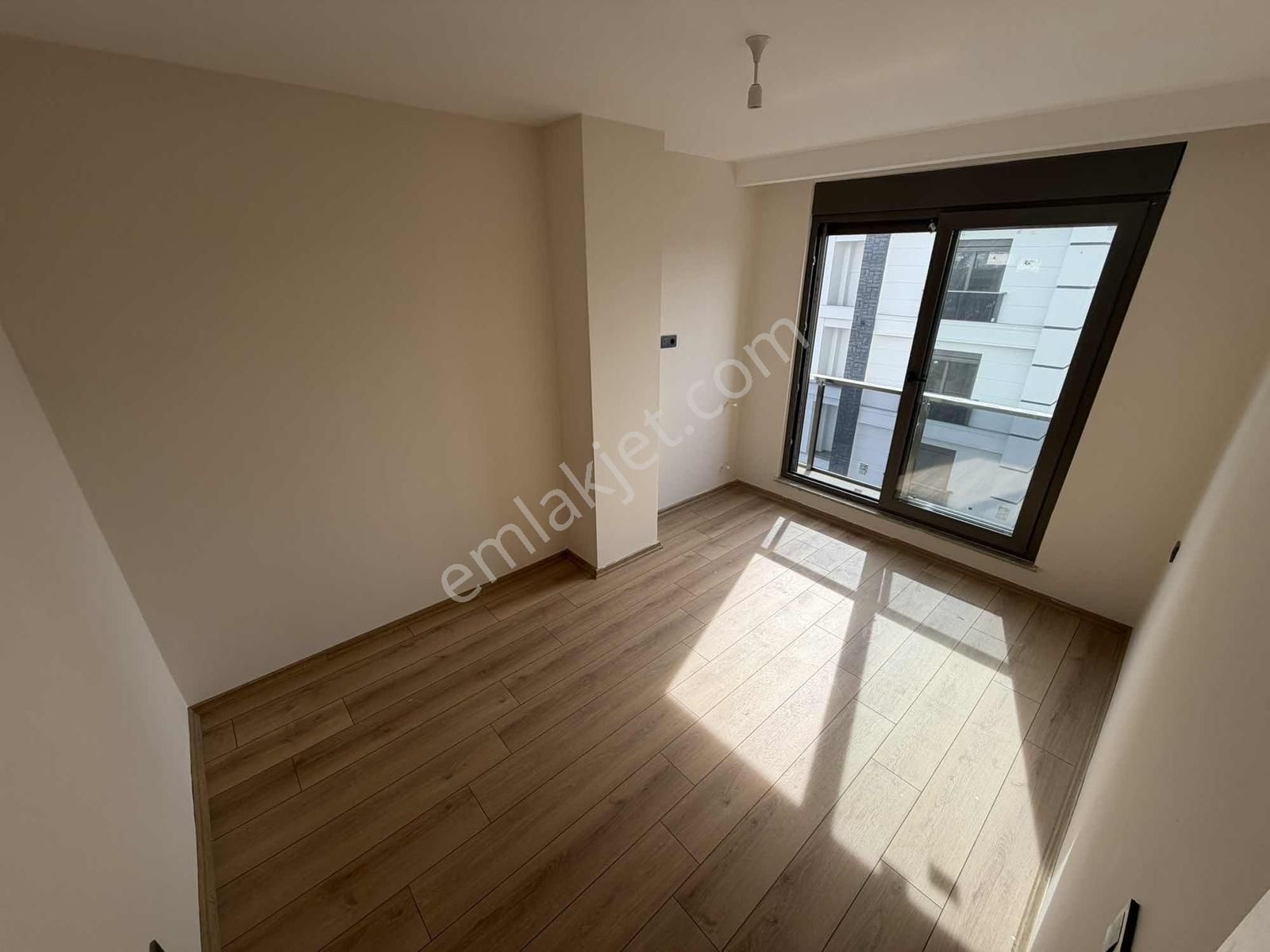 Eşyasız 1+1 Daire Havuzlu - Hamam - Spor Salonu - Kapalı Otopark - Görsel 18