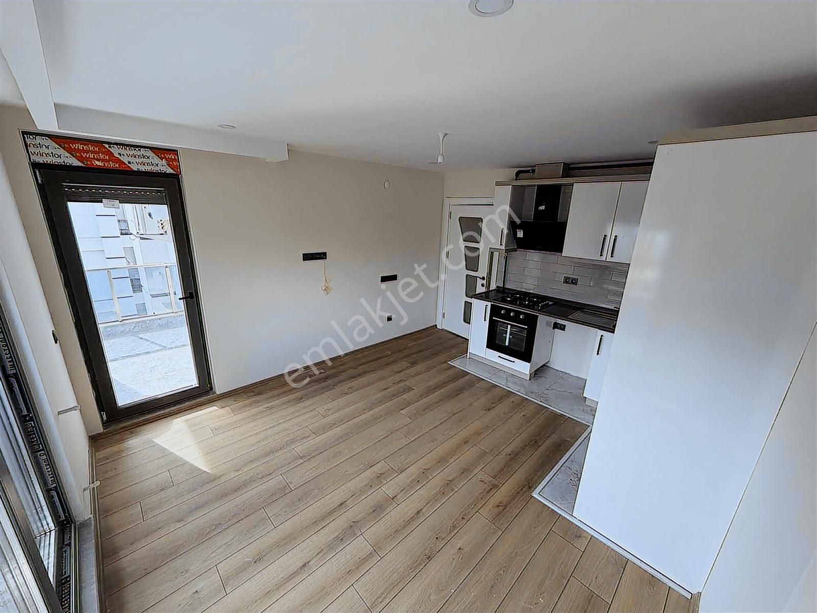 Eşyasız 1+1 Daire Havuzlu - Hamam - Spor Salonu - Kapalı Otopark - Görsel 15