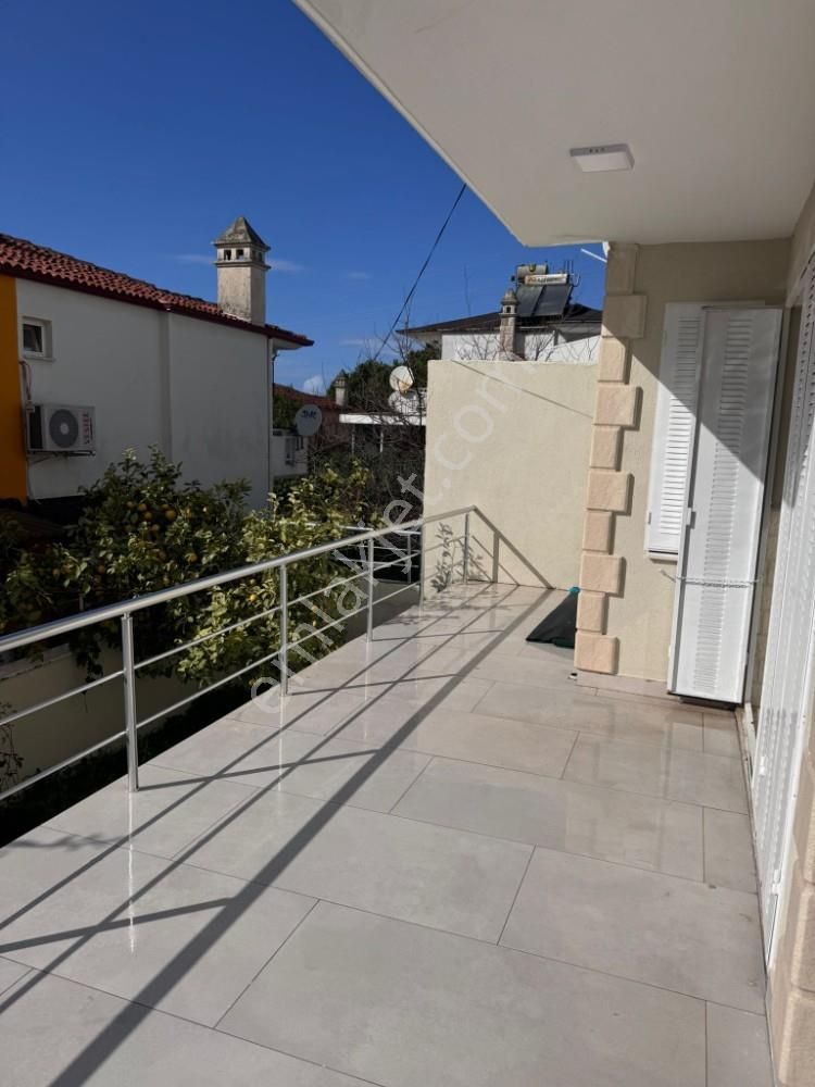 Kuşadası Kadınlar Denizi Mevki Plaja Yakın Satılık Villa - Görsel 4