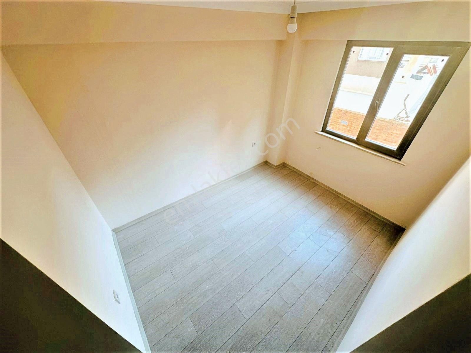 🌀gültaş Emlaktan Edremitte Satılık Ön Cephe Uygun Fiyatlı 1+1 Daire - Görsel 18