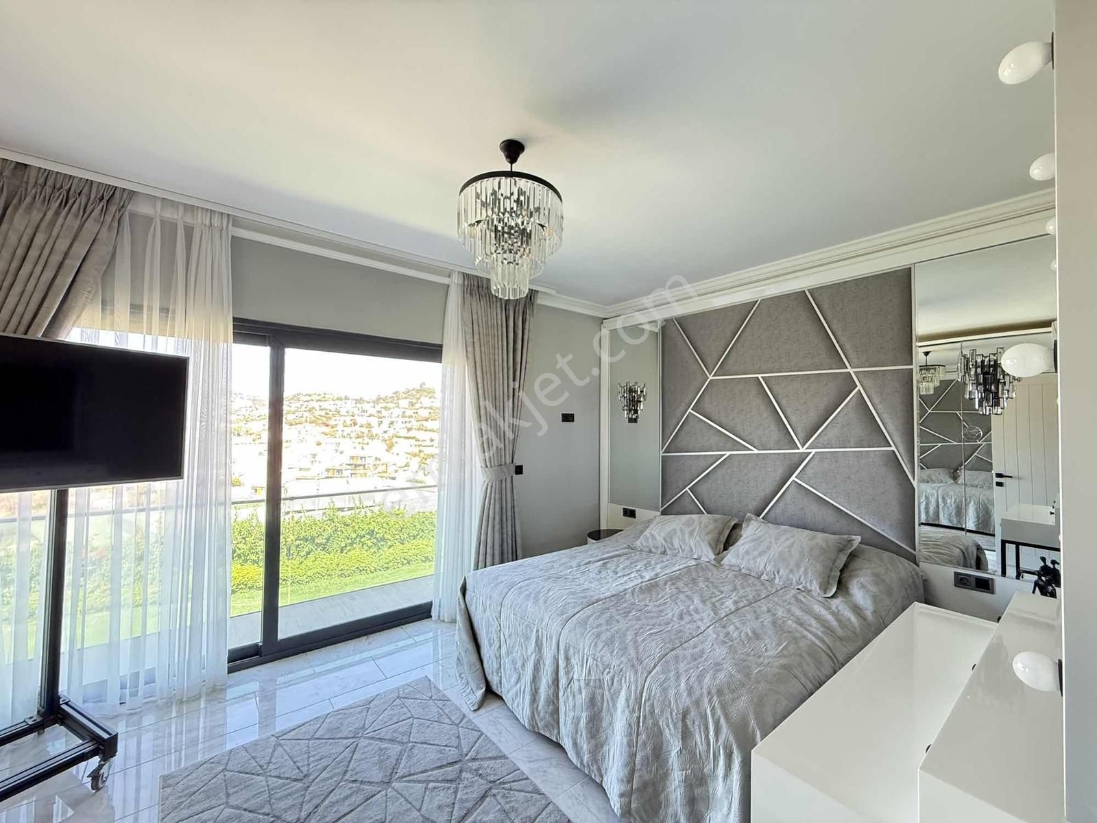 Bodrum Gümüşlük' Te Satılık Müstakil, Deniz Manzaralı 3+1 Villa - Görsel 2