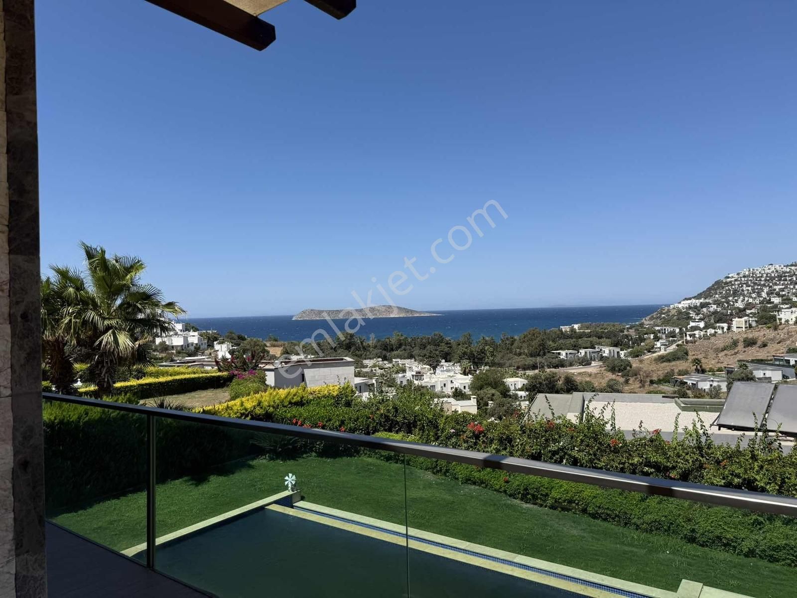 Bodrum Gümüşlük' Te Satılık Müstakil, Deniz Manzaralı 3+1 Villa