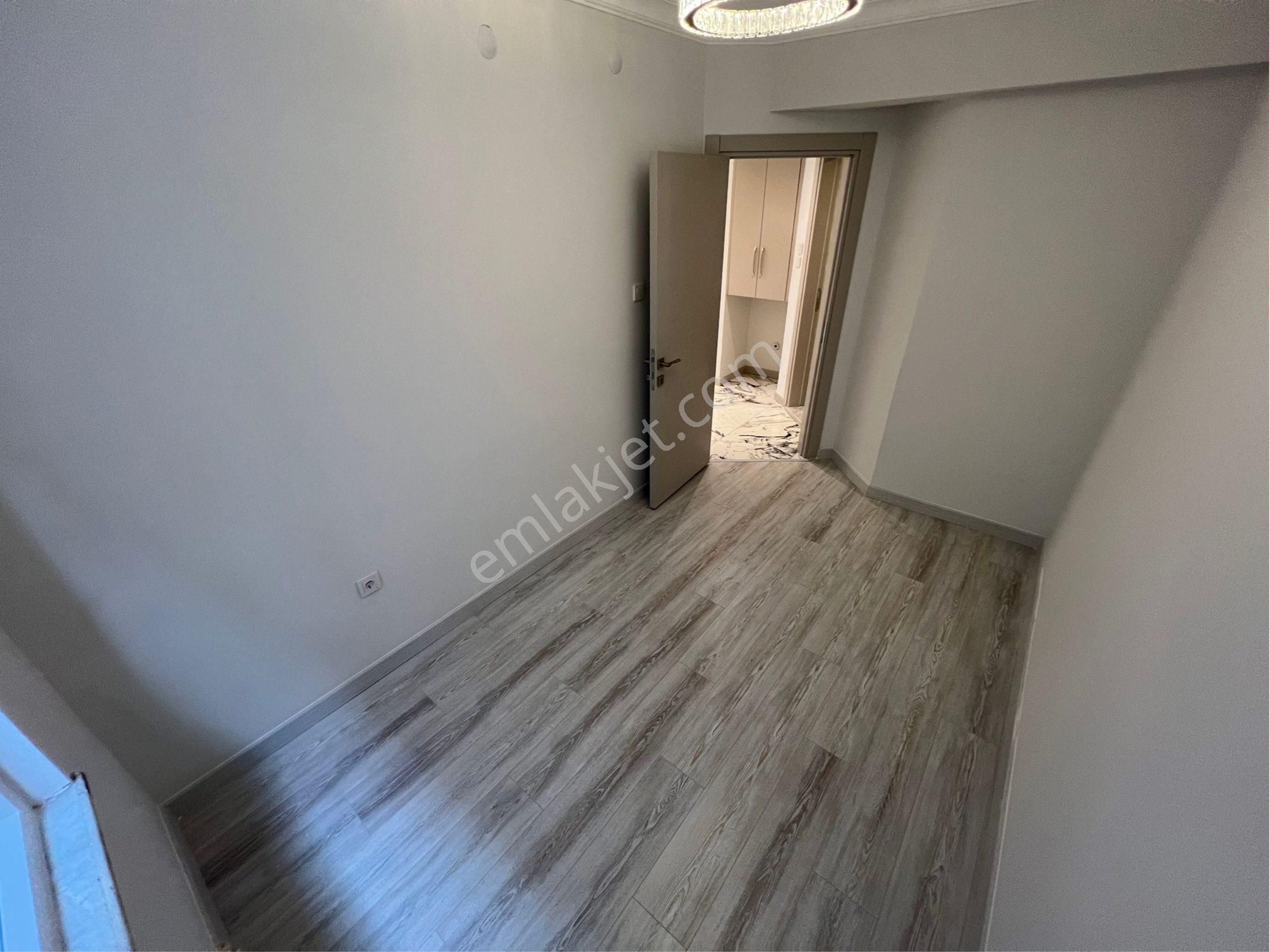 Cemre Emlaktan Full Yenilenmişön Cephe Satılık 3+1 Daire - Görsel 32