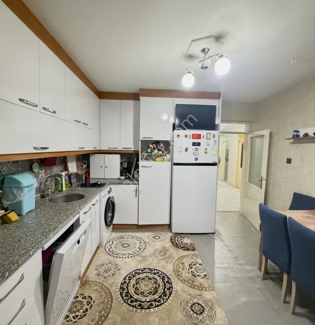 Kuşpınar’da Acil Satılık Merkezi Konumda Kaçırılmayacak Daire!!