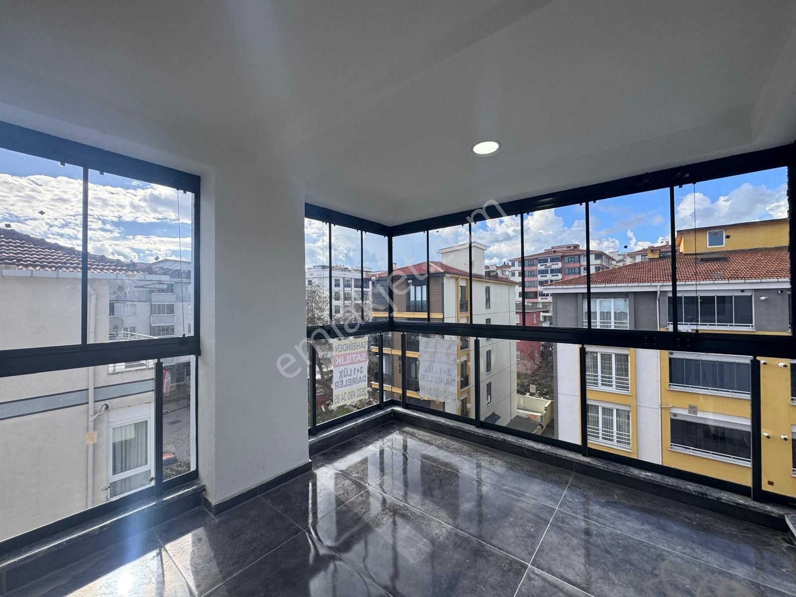 Altınova Mah. Geniş Ferah Denize Sahile Yürüme Mesafede 3+1 Dair - Görsel 33