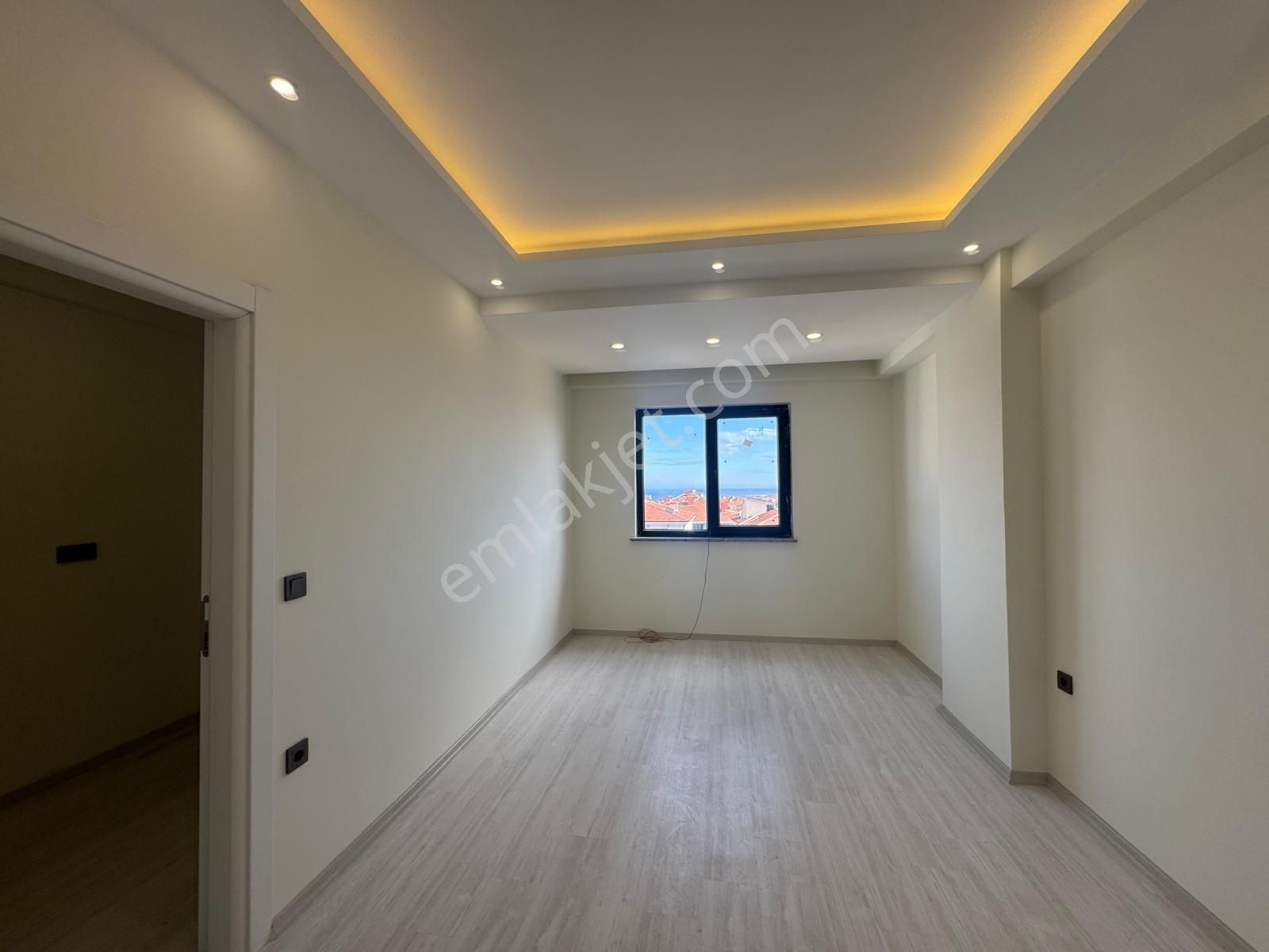 Altınova Mah. Geniş Ferah Denize Sahile Yürüme Mesafede 3+1 Dair - Görsel 27