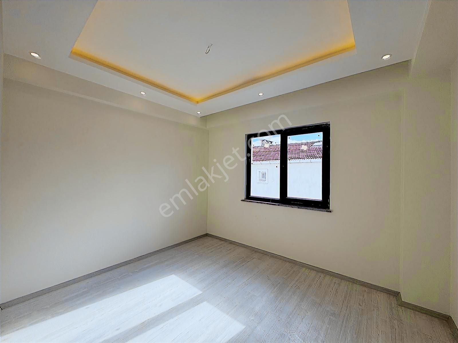 Altınova Mah. Geniş Ferah Denize Sahile Yürüme Mesafede 3+1 Dair - Görsel 6