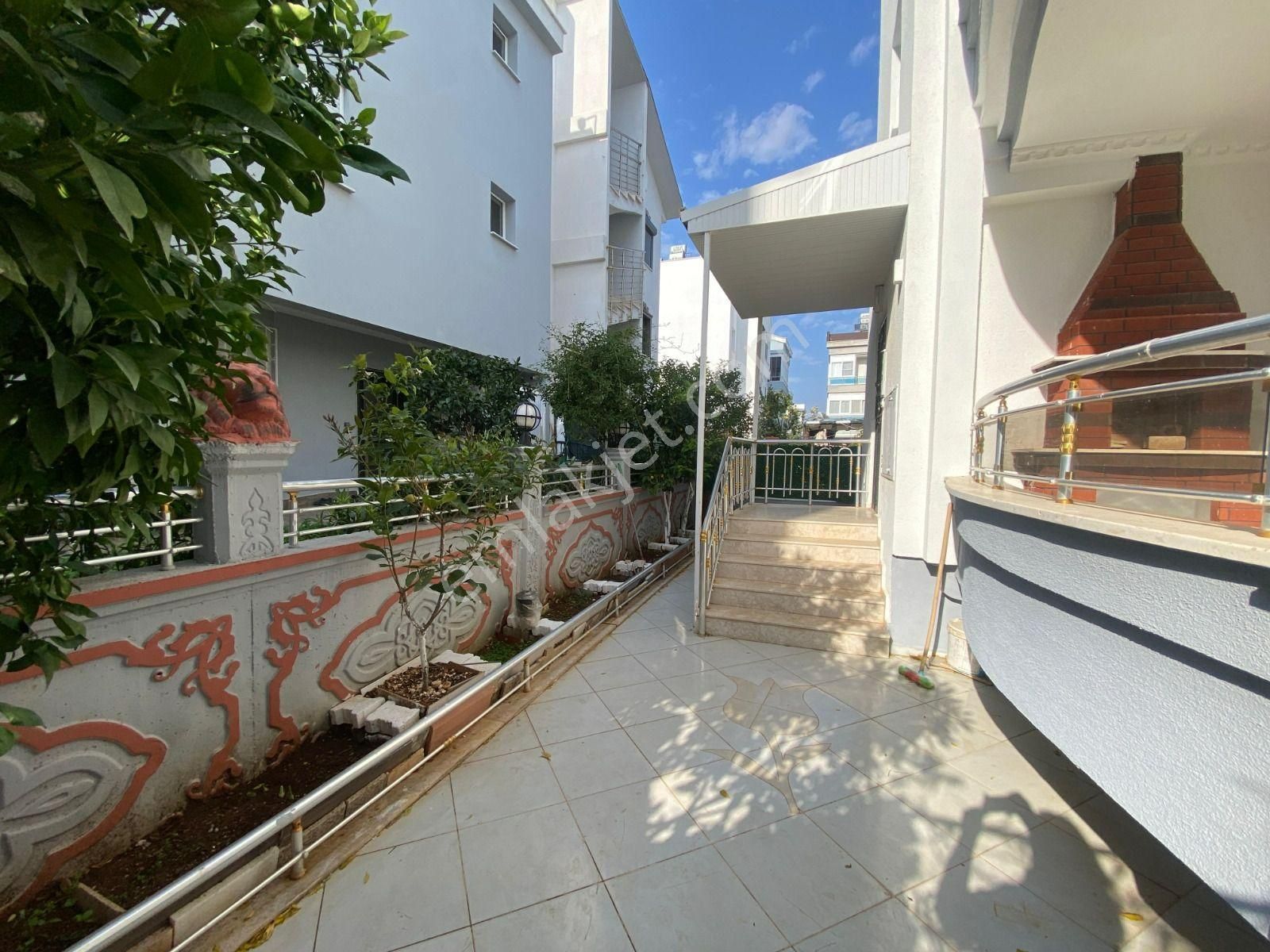 Didim Çamlık Mahallesinde Denize Yürüme Mesafesinde 2+1 Eşyalı Kiralık Fırsat Daire - Görsel 3