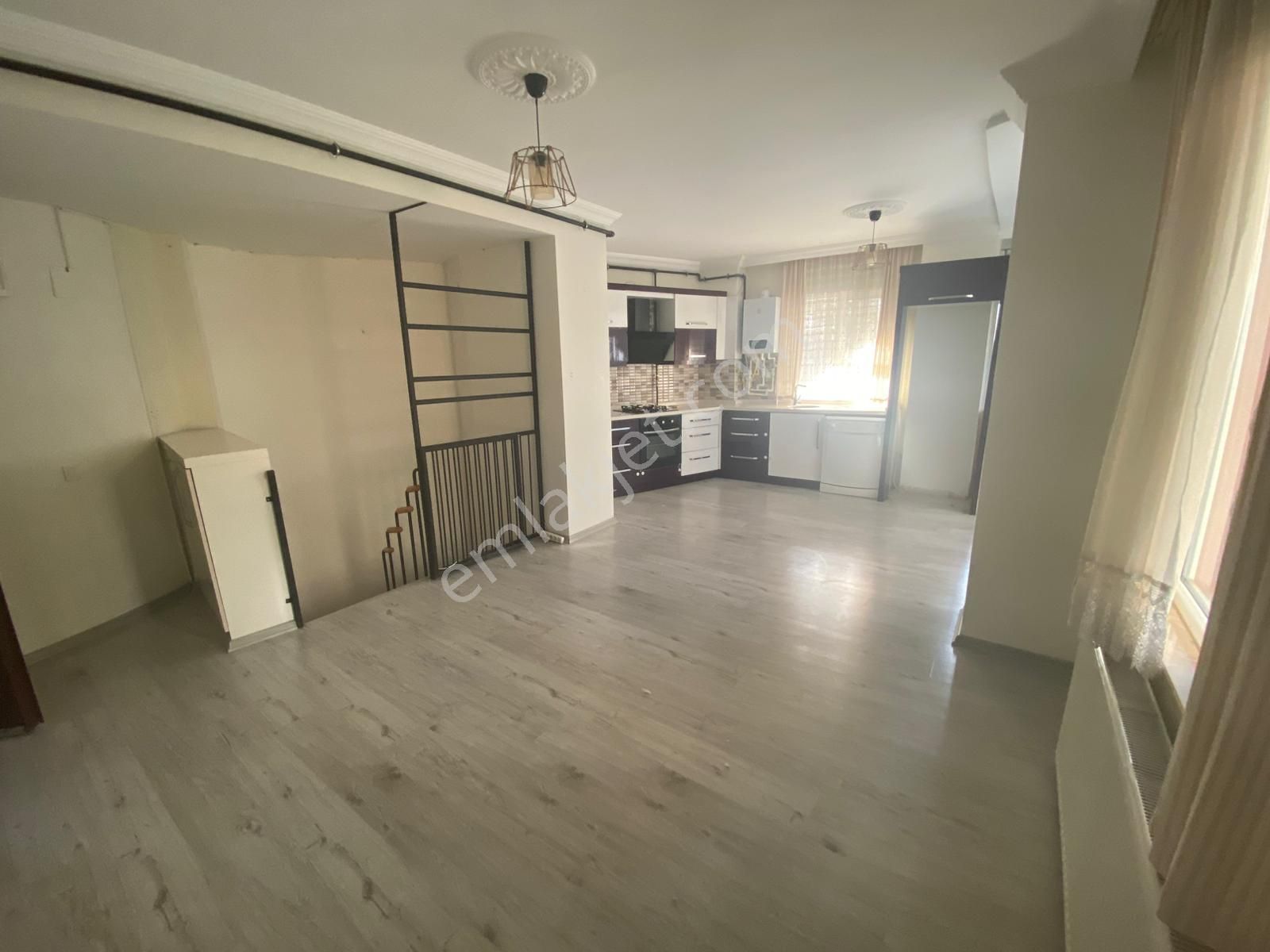 Kiralık 2+1 Ters Dubleks Daire Arapsuyu Mahallesi - Görsel 2