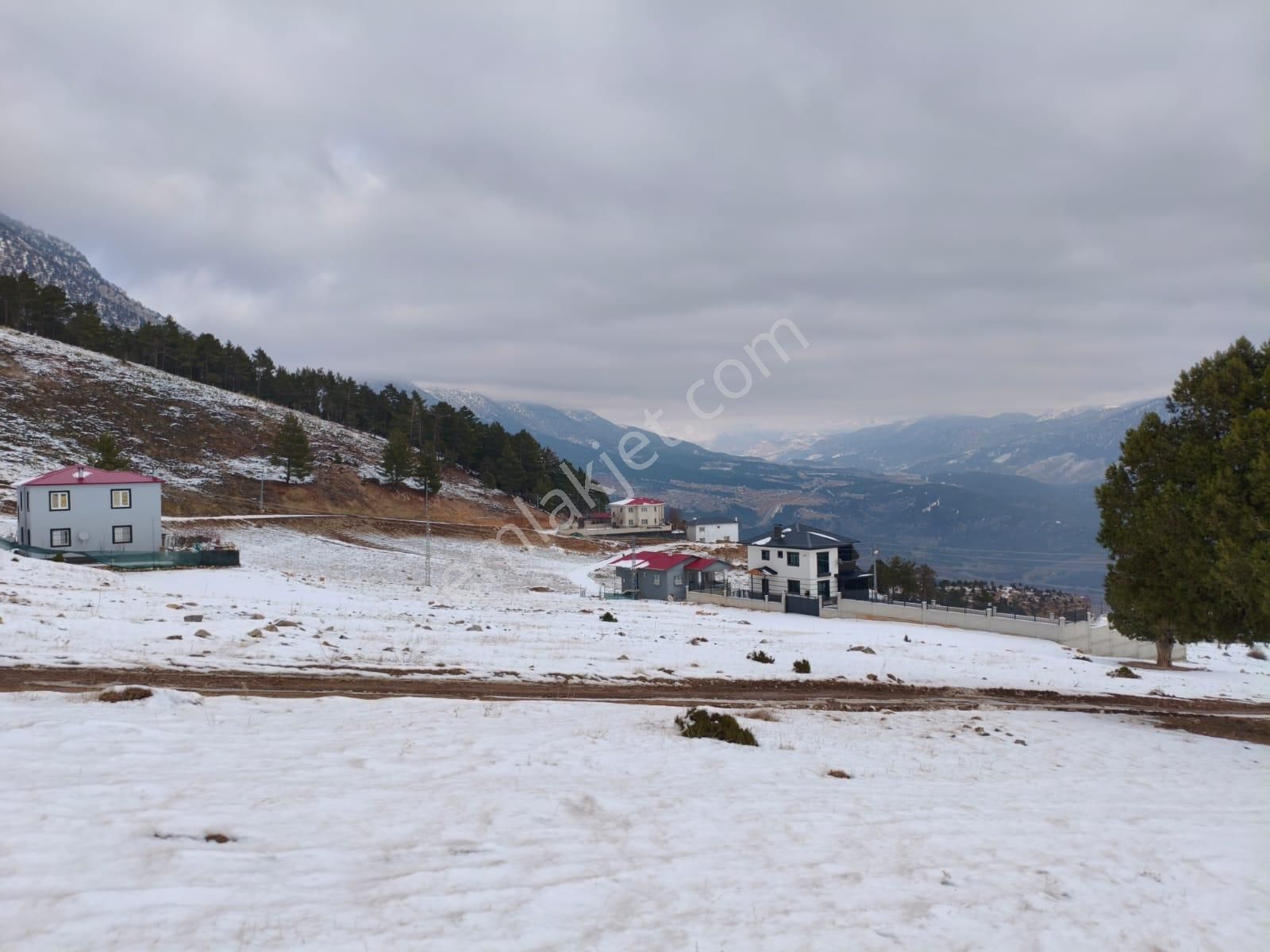 Kar Emlaktan Yenikonacık Bozkırlı Mevkiinde 400 M2 Satılık Arsa - Görsel 10