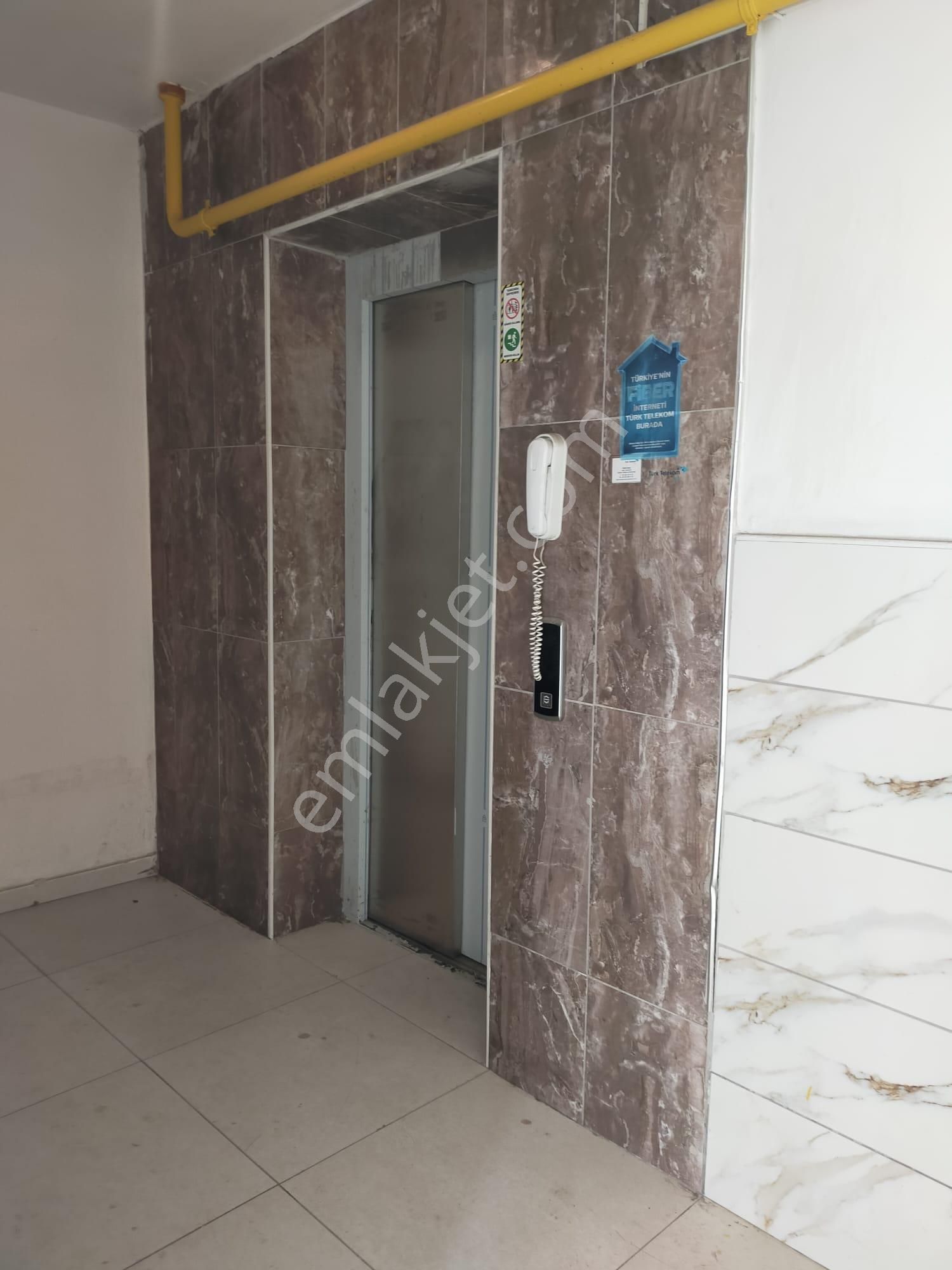 Samsunilkadımkıran Mahallesinde 2+1 Satılık Fırsat Daire - Görsel 2