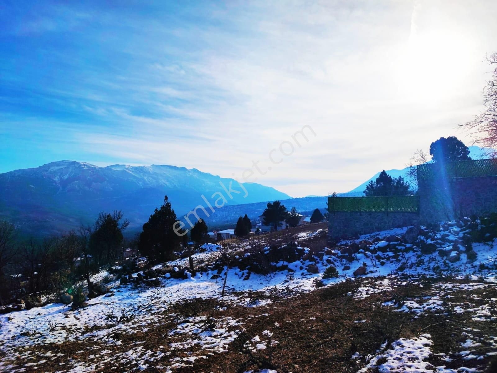 Kar Emlaktan Yenikonacıkta Yüksek Konumlu 400 M2 Satılık Arsa