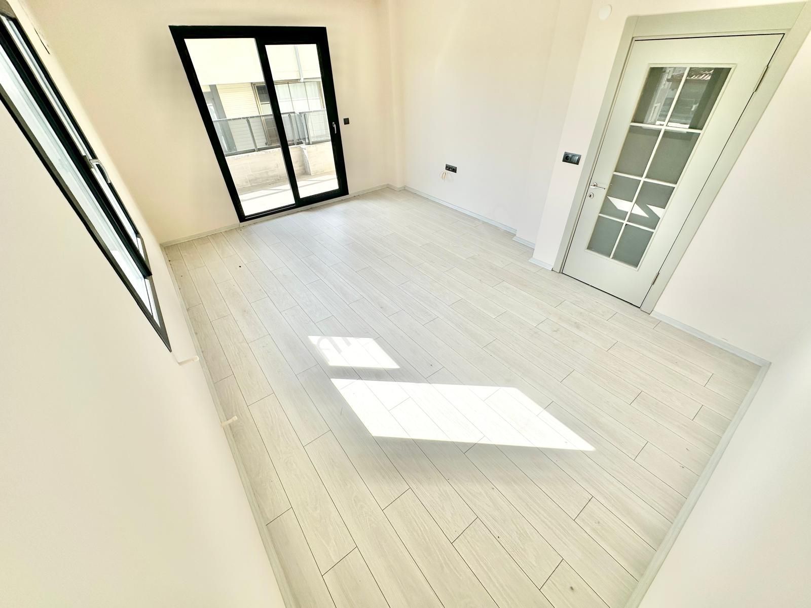 ꧁sadece Ay Emlaktan꧂akçay'da Doğalgazlı Denize Yakın Geniş Teraslı Satılık 4+1 Lüks Dublex Daire - Görsel 22