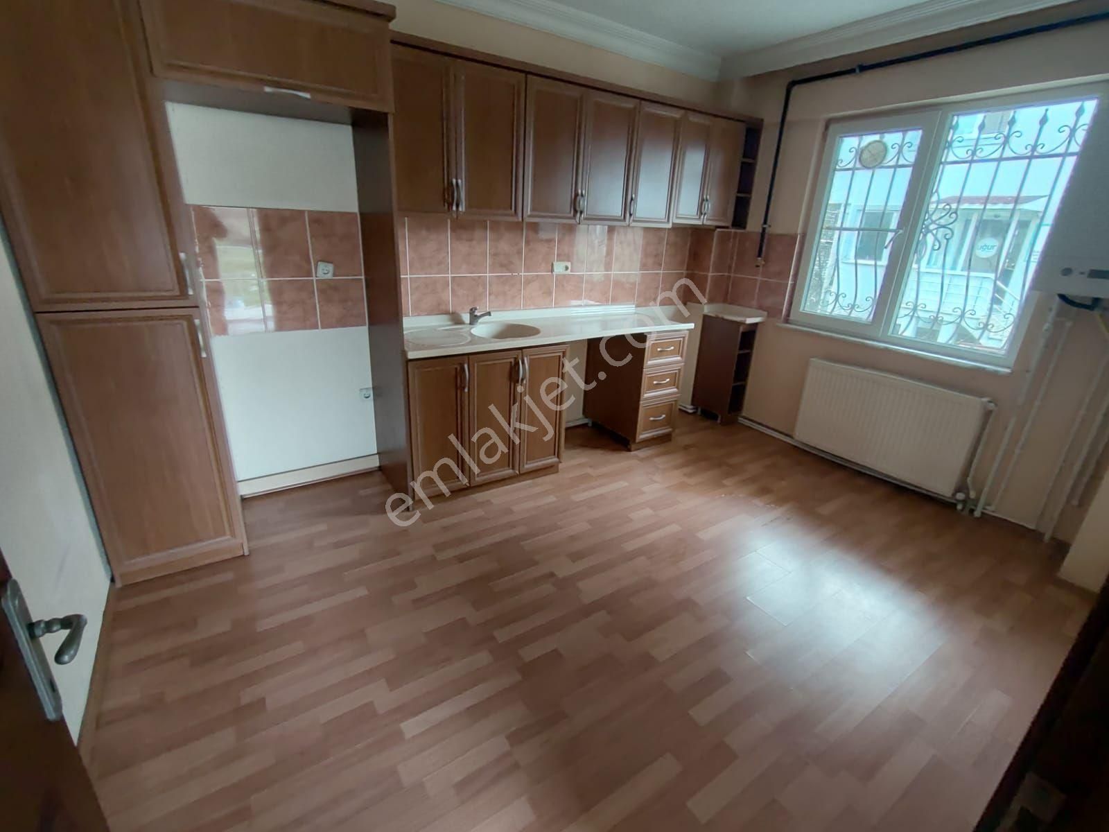 Edremit Hamidiye Mahallesinde Kiralık Tam Müstakil İş Yeri Olarak Kiraya Verilecek - Görsel 22