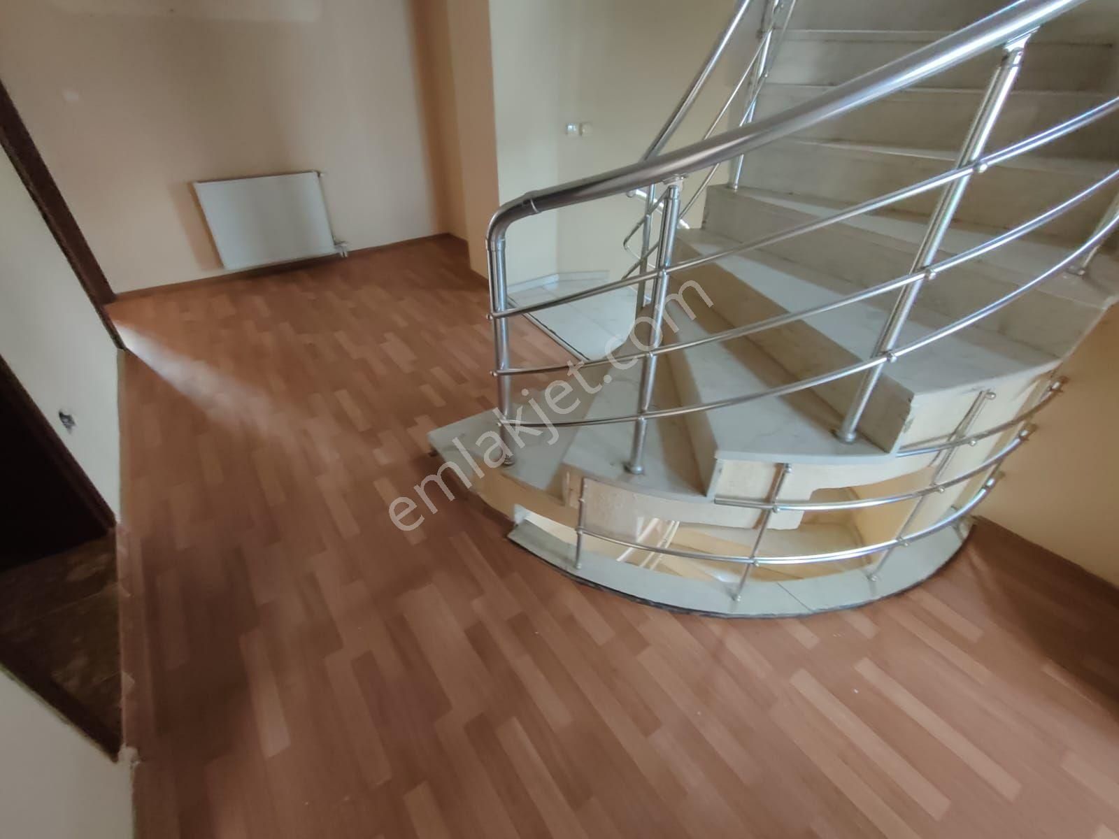 Edremit Hamidiye Mahallesinde Kiralık Tam Müstakil İş Yeri Olarak Kiraya Verilecek - Görsel 14