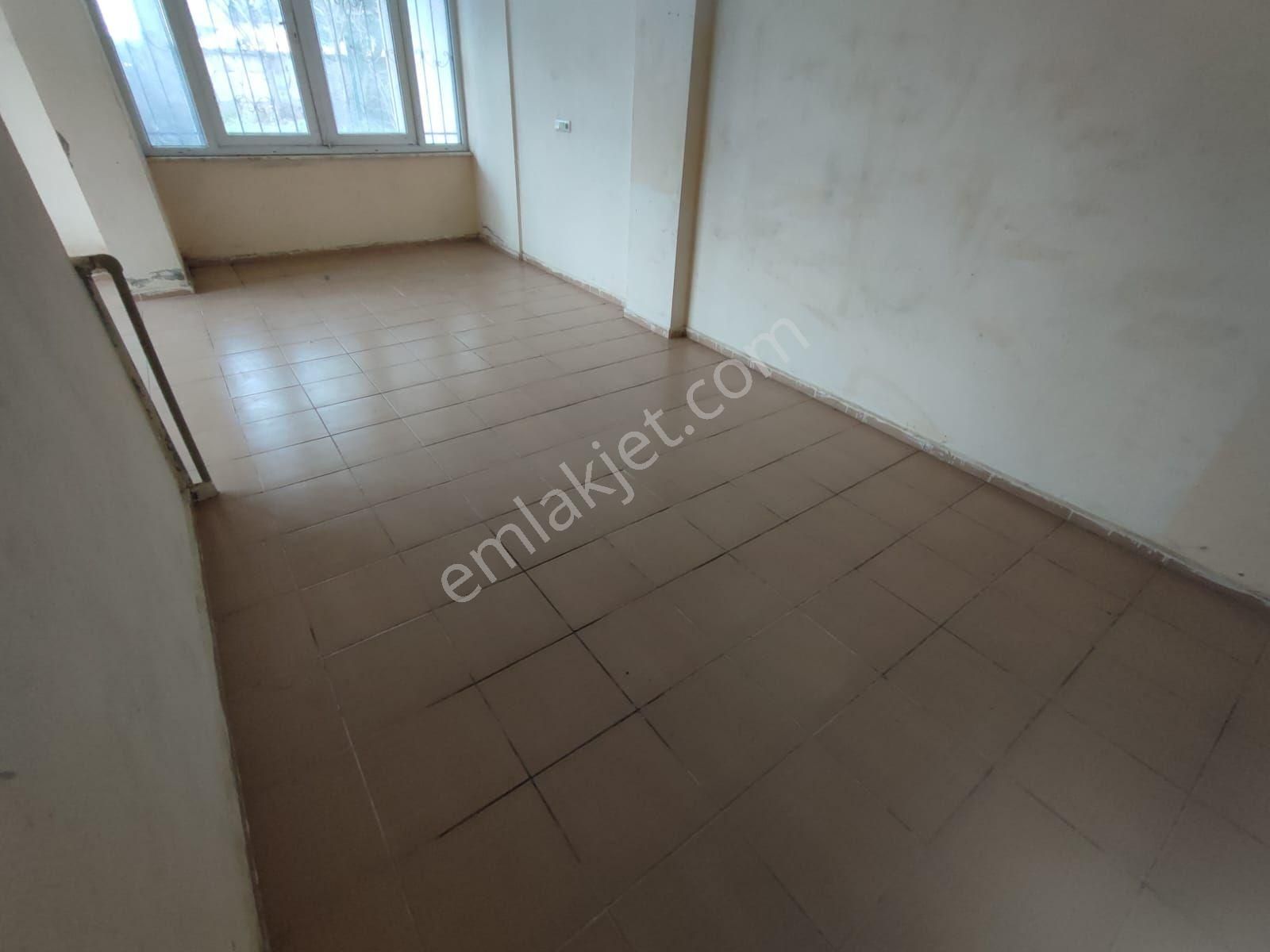 Edremit Hamidiye Mahallesinde Kiralık Tam Müstakil İş Yeri Olarak Kiraya Verilecek - Görsel 18