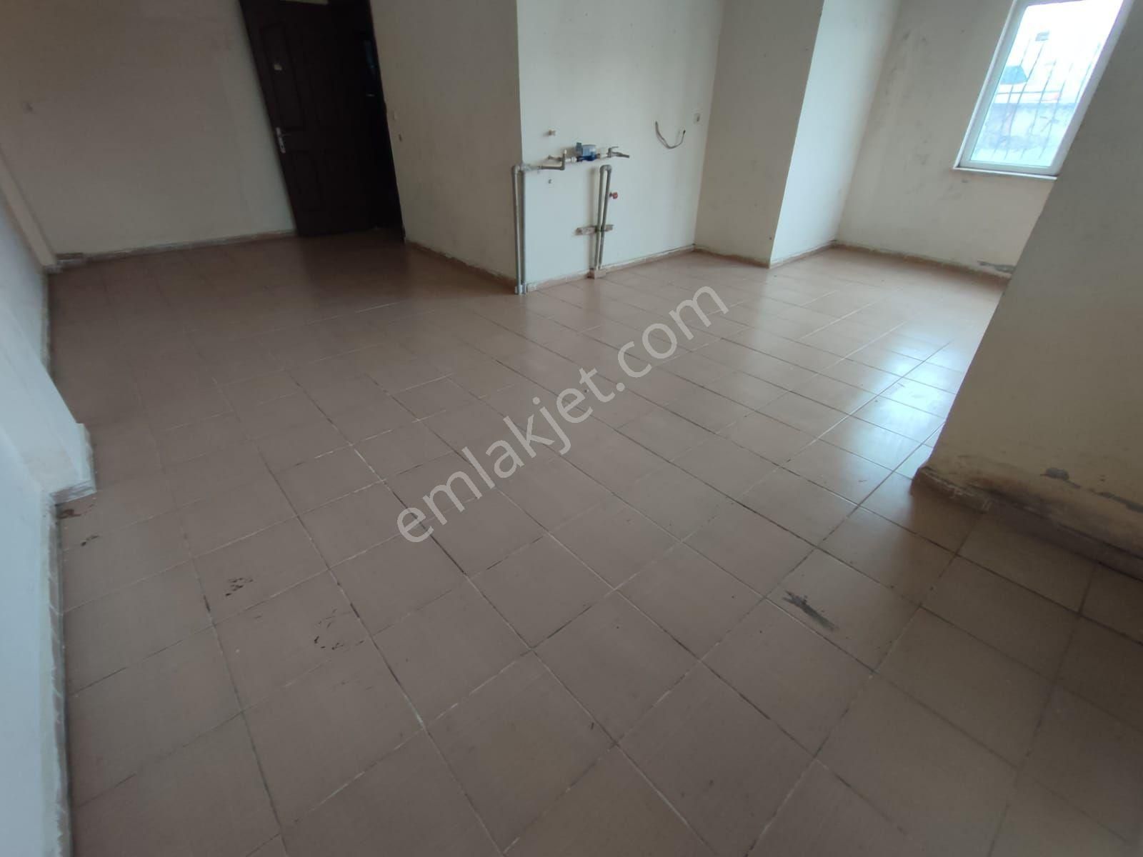 Edremit Hamidiye Mahallesinde Kiralık Tam Müstakil İş Yeri Olarak Kiraya Verilecek - Görsel 20