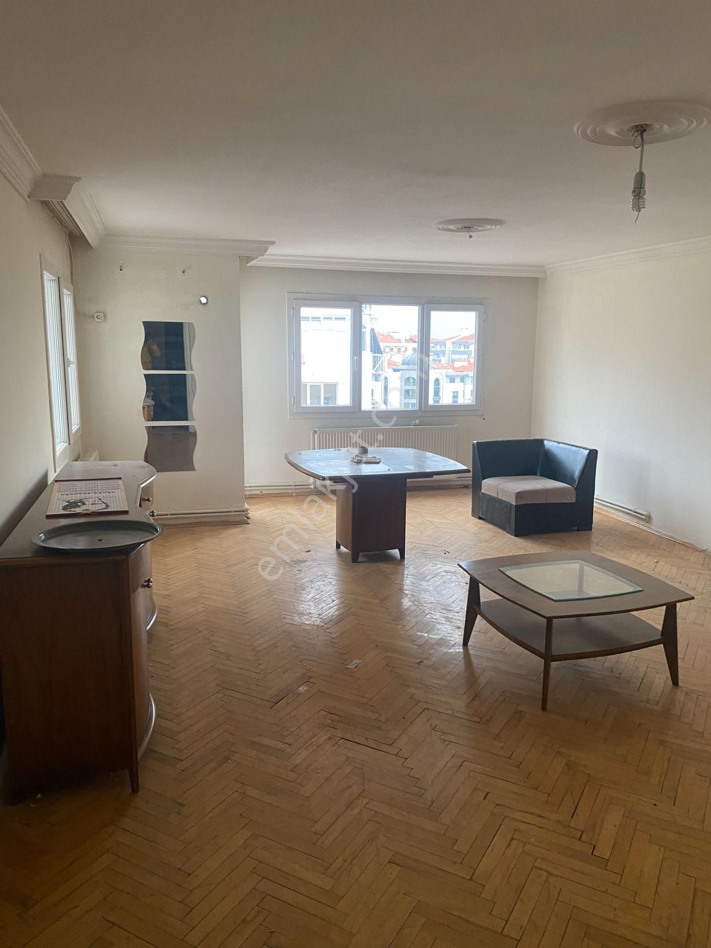 Ana Cadde Üzerinde 142 M2 Satılık Daire - Görsel 7