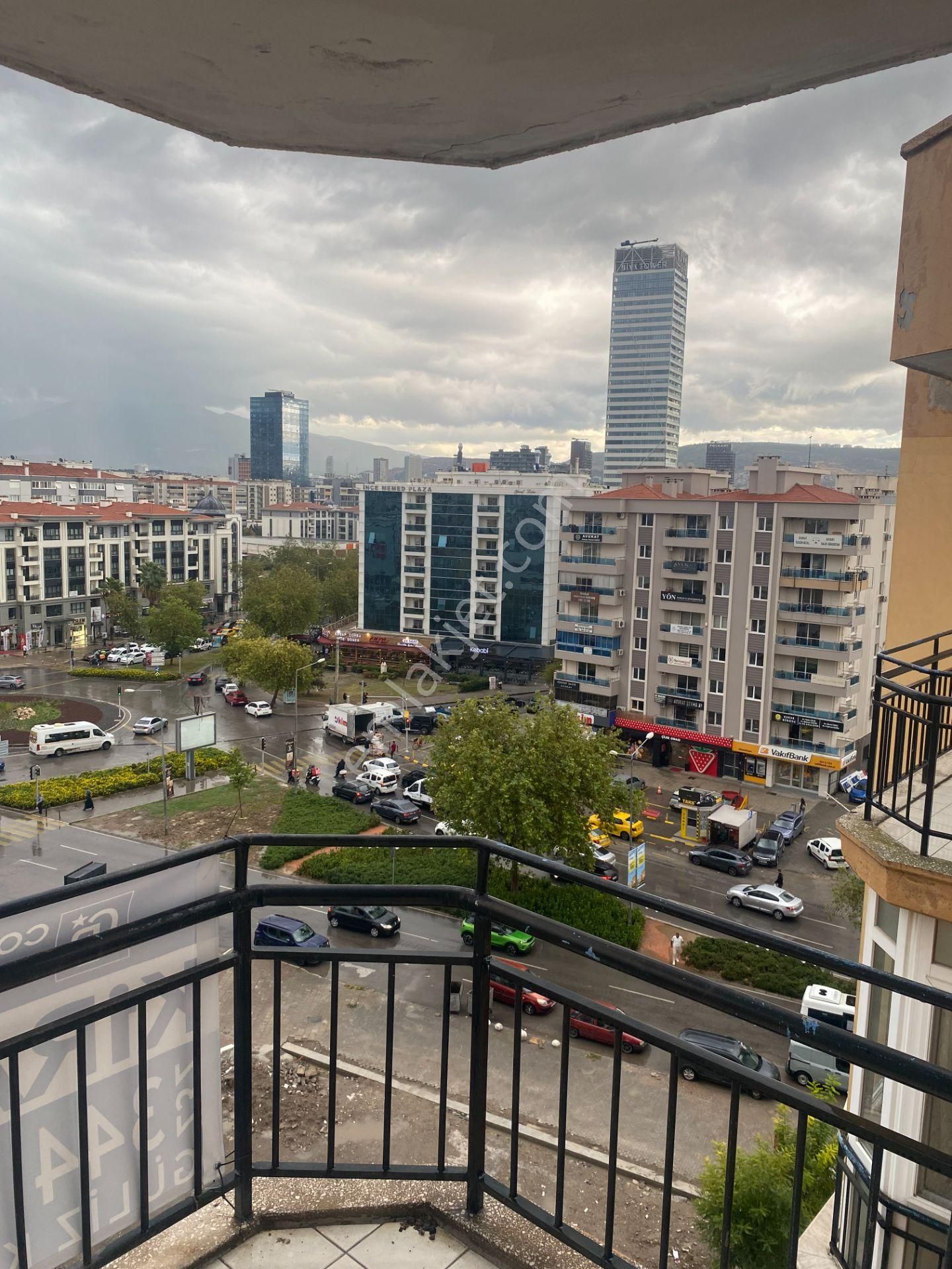 Ana Cadde Üzerinde 142 M2 Satılık Daire