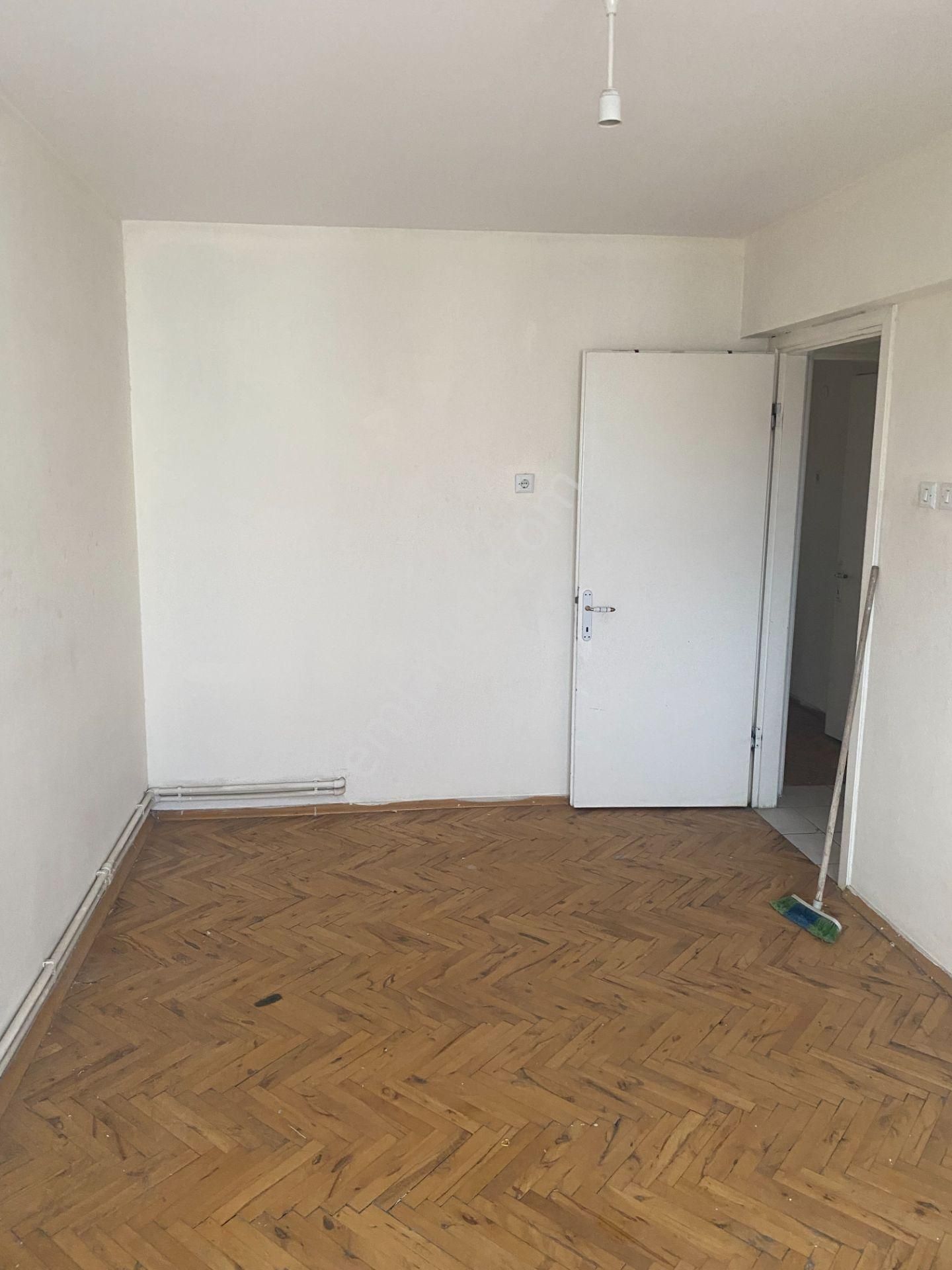 Ana Cadde Üzerinde 142 M2 Satılık Daire - Görsel 4