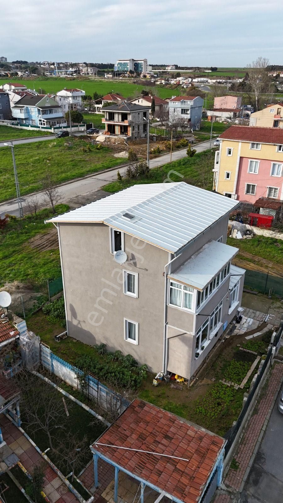 Silivride Cumhuriye Mah. Satılık 8+3 Tripleks Villa - Görsel 3