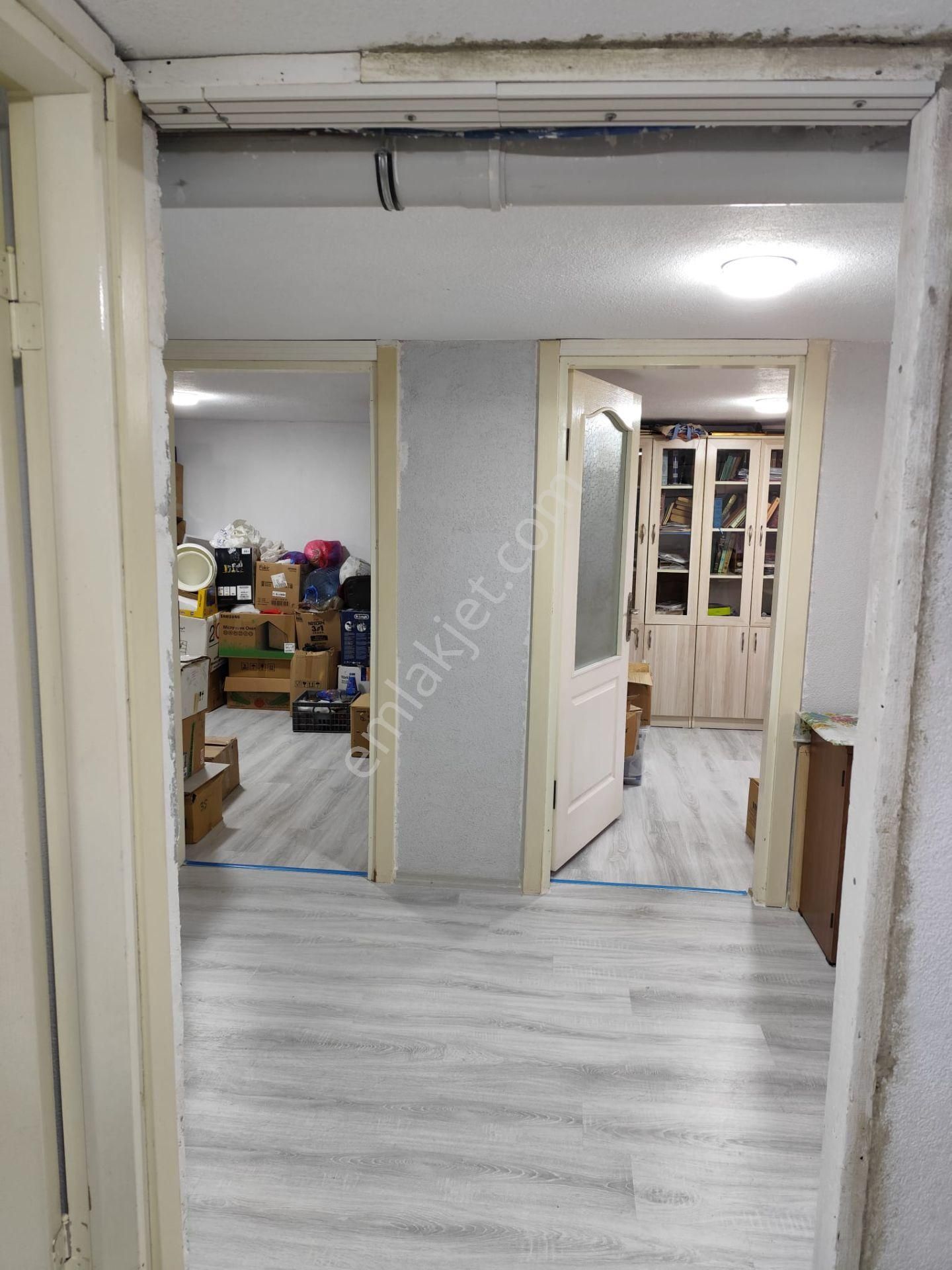 Silivride Cumhuriye Mah. Satılık 8+3 Tripleks Villa - Görsel 30