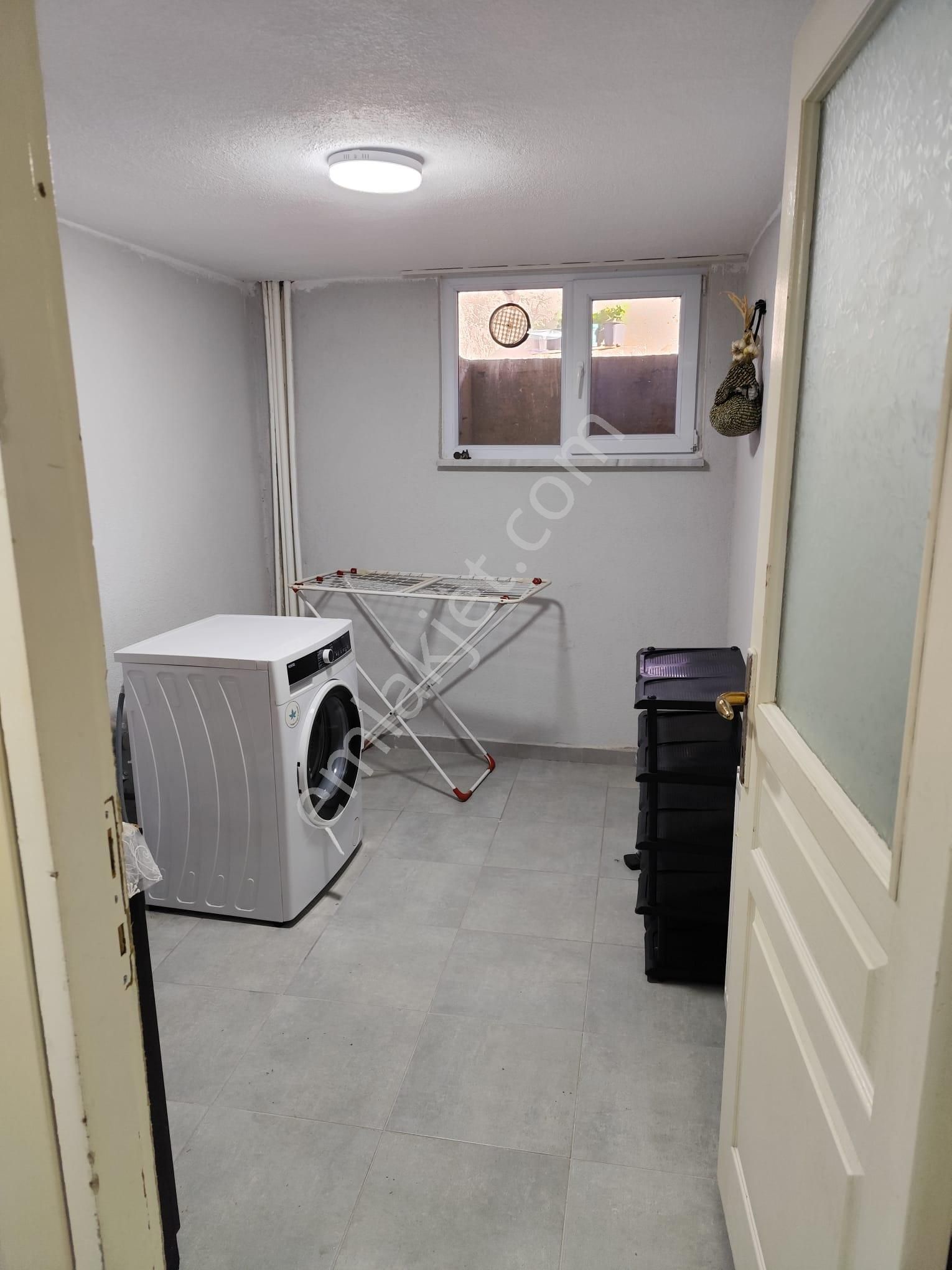 Silivride Cumhuriye Mah. Satılık 8+3 Tripleks Villa - Görsel 32