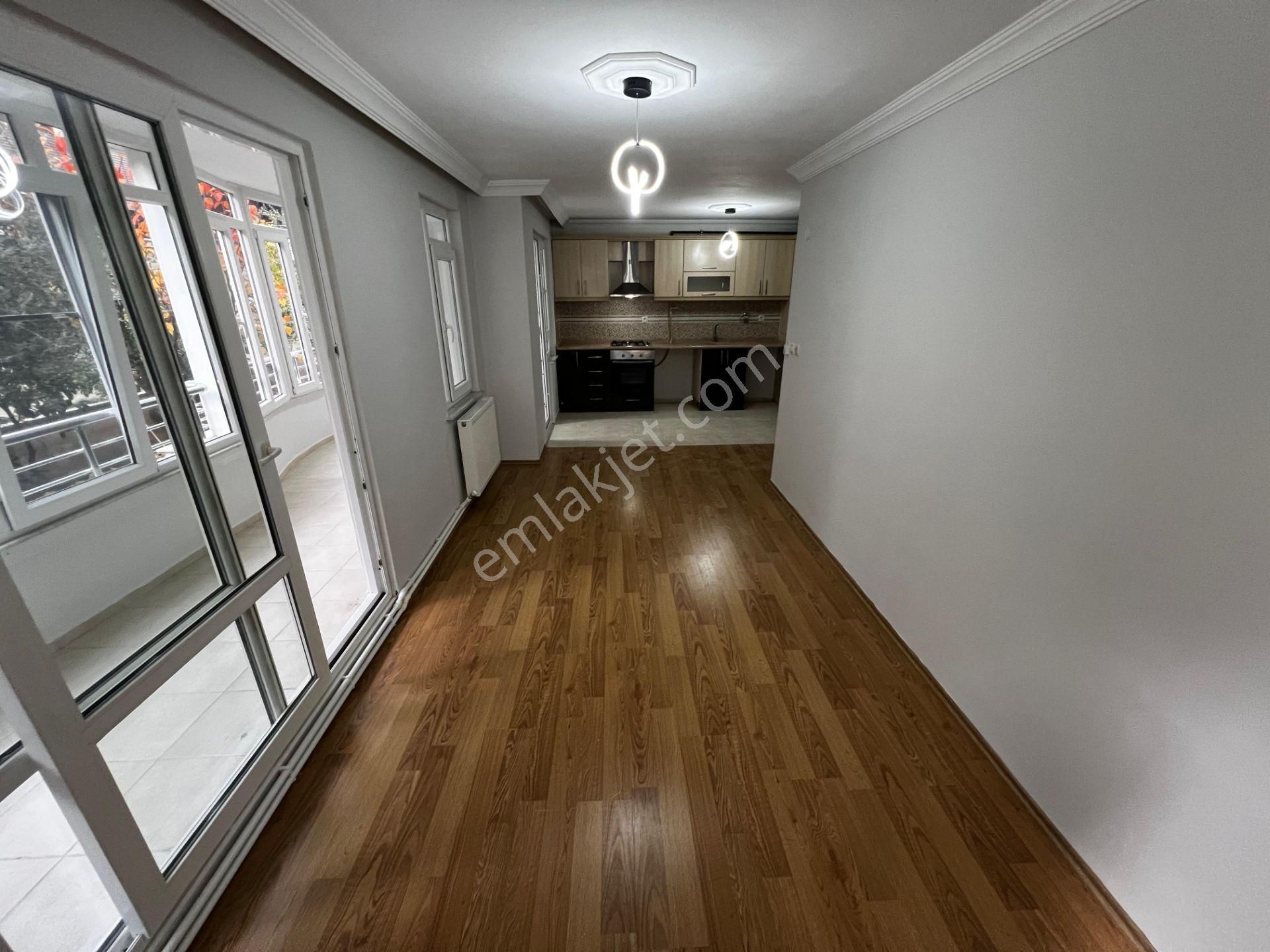 Yiğit'ten Altınkum'da Geniş Cam Balkon Ve Doğalgaz Kombili 2+1 - Görsel 8