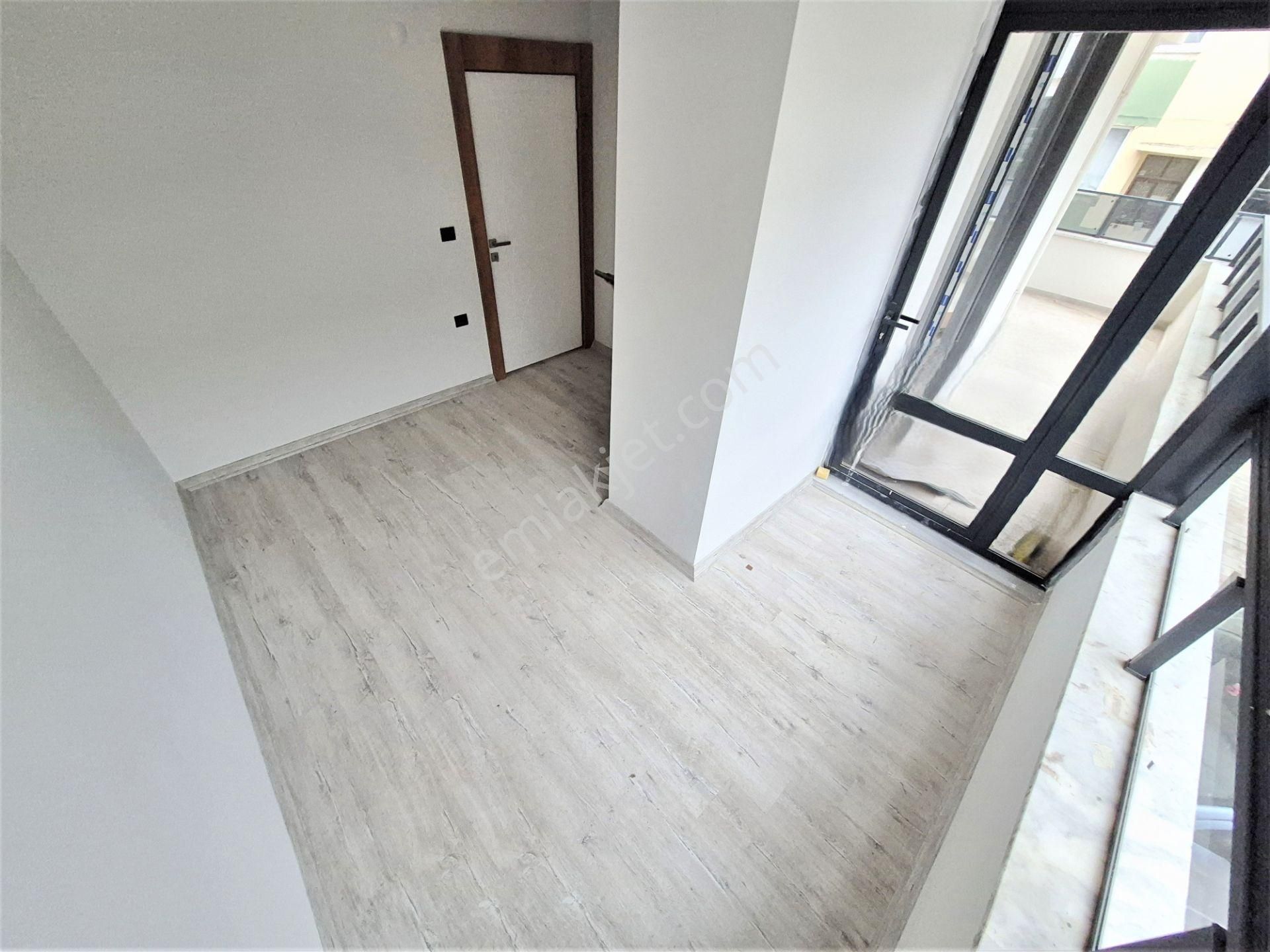 🌀gültaş Emlaktan Edremitte Satılık 1+1 Yatırımlık Fırsat Sıfır Açık Mutfak Geniş Balkonlu Daire - Görsel 9