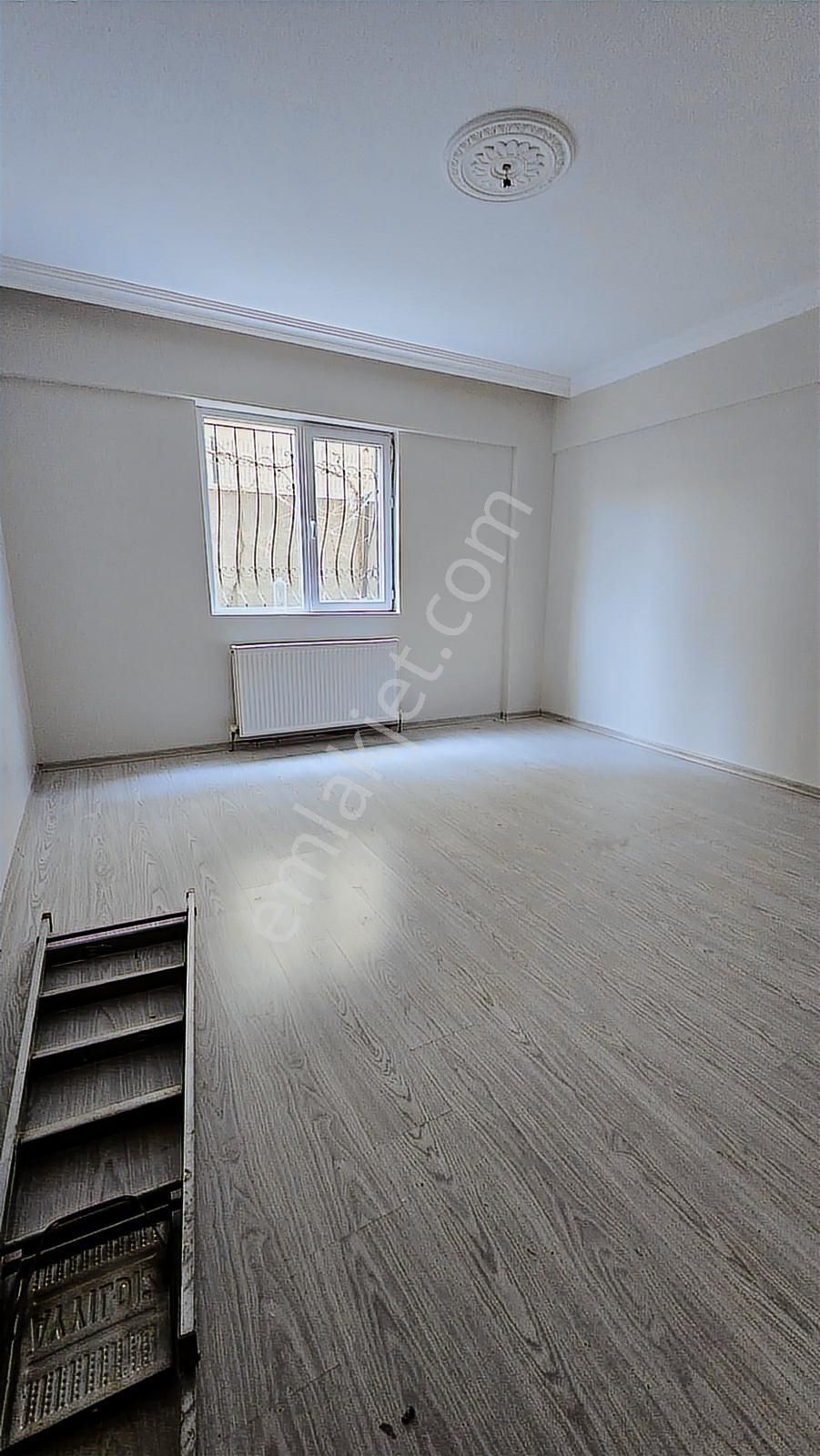 Gülveren Mah 2+1 Kot 1 Ön Cephe İçi Yapılı Merkezi Yerde - Görsel 6