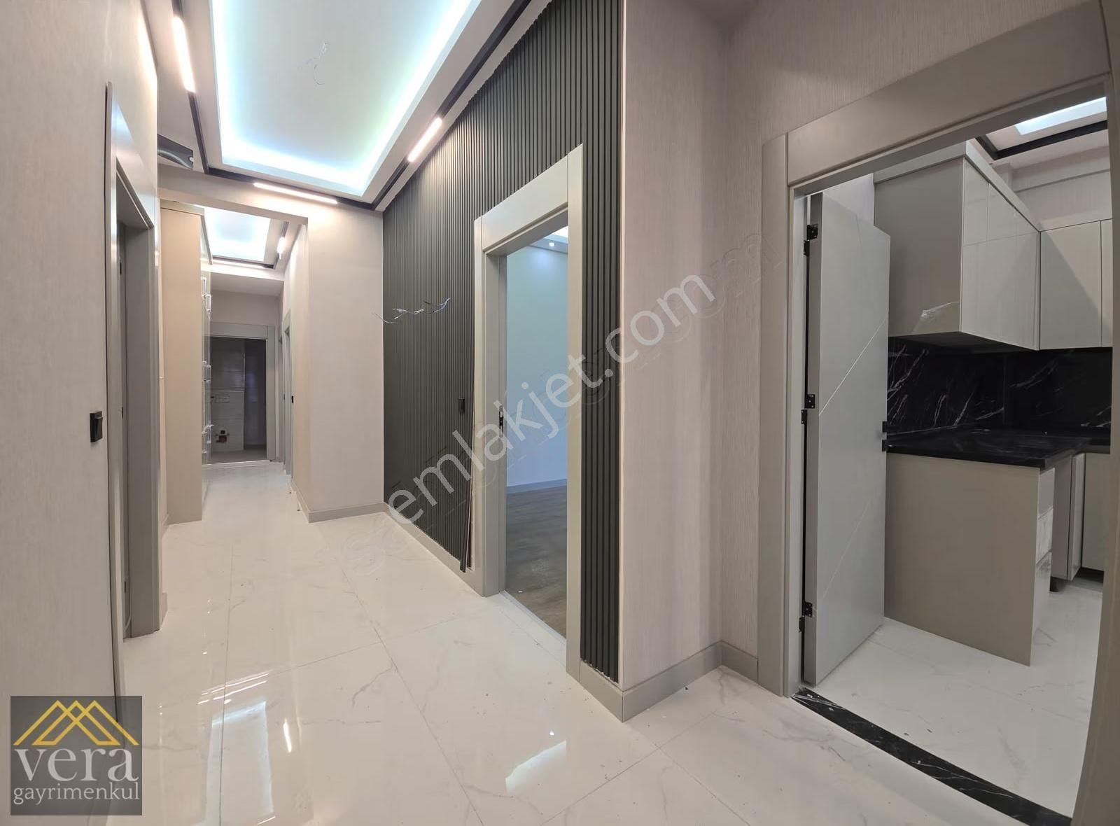 Modern İç Tasarım Cadde Üstü Full Yapılı Katta 3+1 Daireler... - Görsel 11