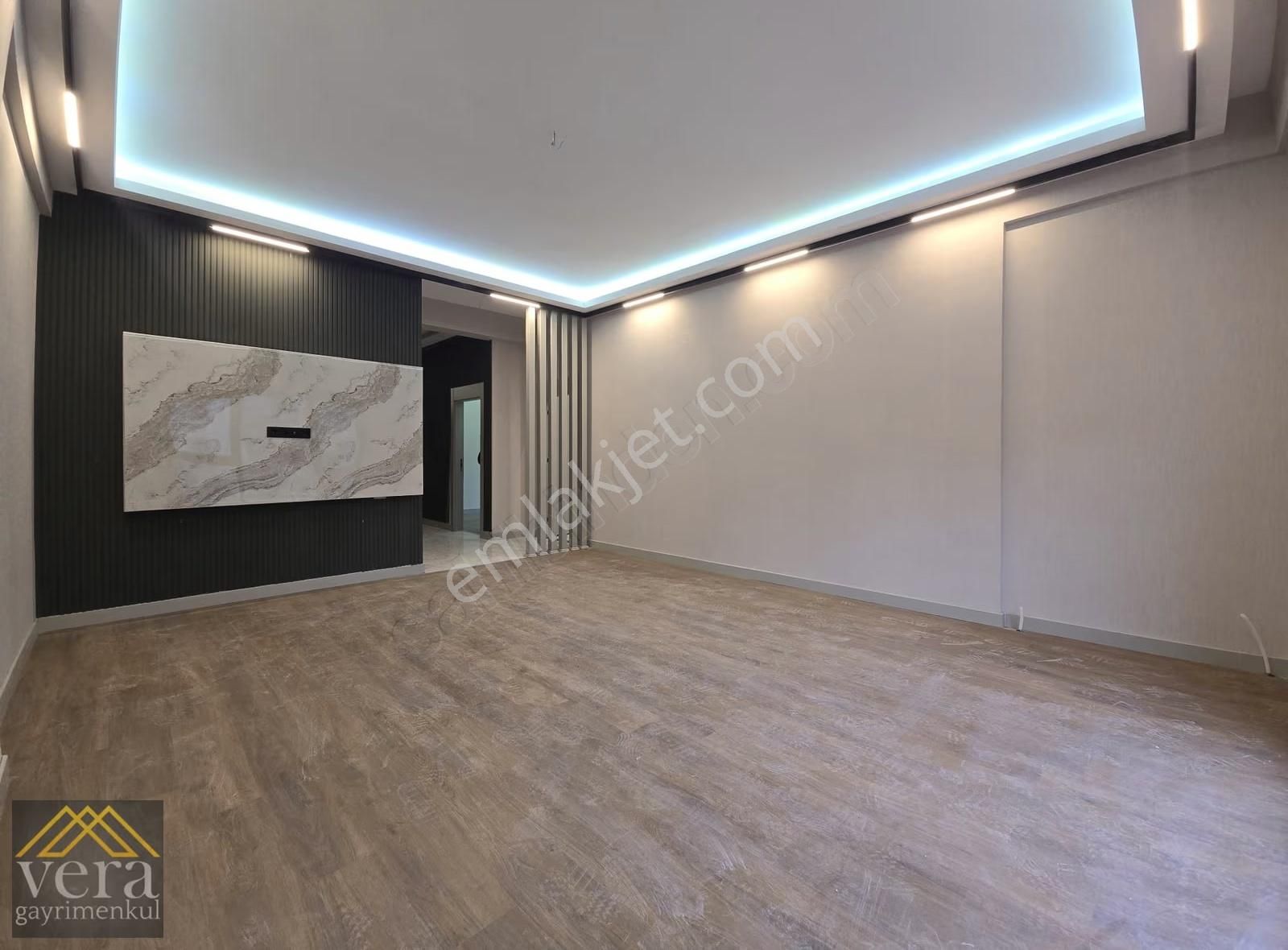 Modern İç Tasarım Cadde Üstü Full Yapılı Katta 3+1 Daireler... - Görsel 10