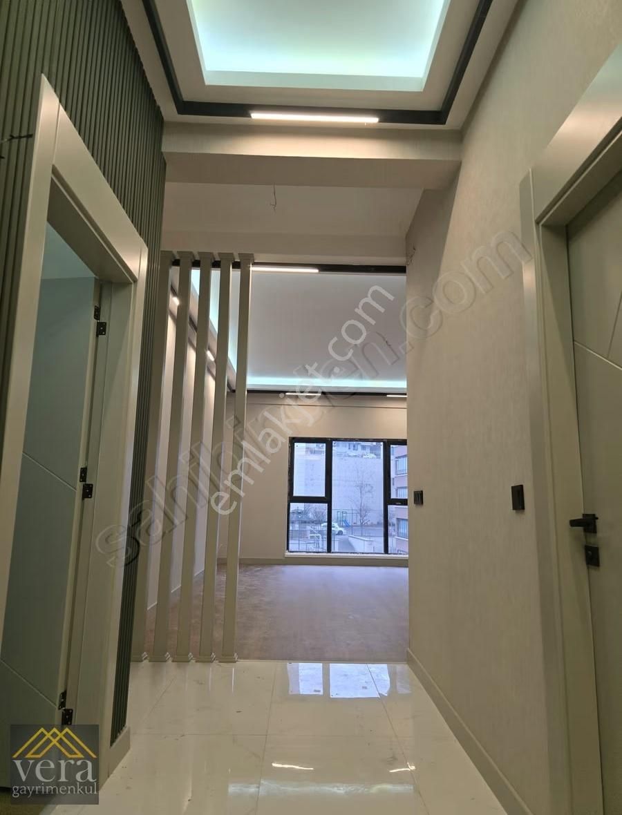 Modern İç Tasarım Cadde Üstü Full Yapılı Katta 3+1 Daireler... - Görsel 17