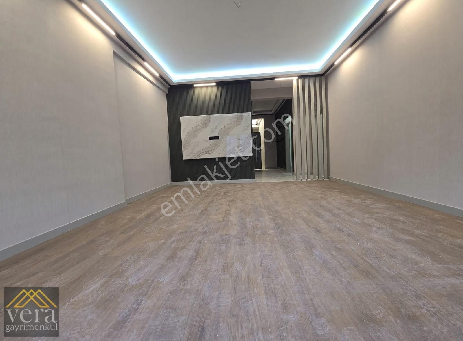Modern İç Tasarım Cadde Üstü Full Yapılı Katta 3+1 Daireler... - Görsel 18